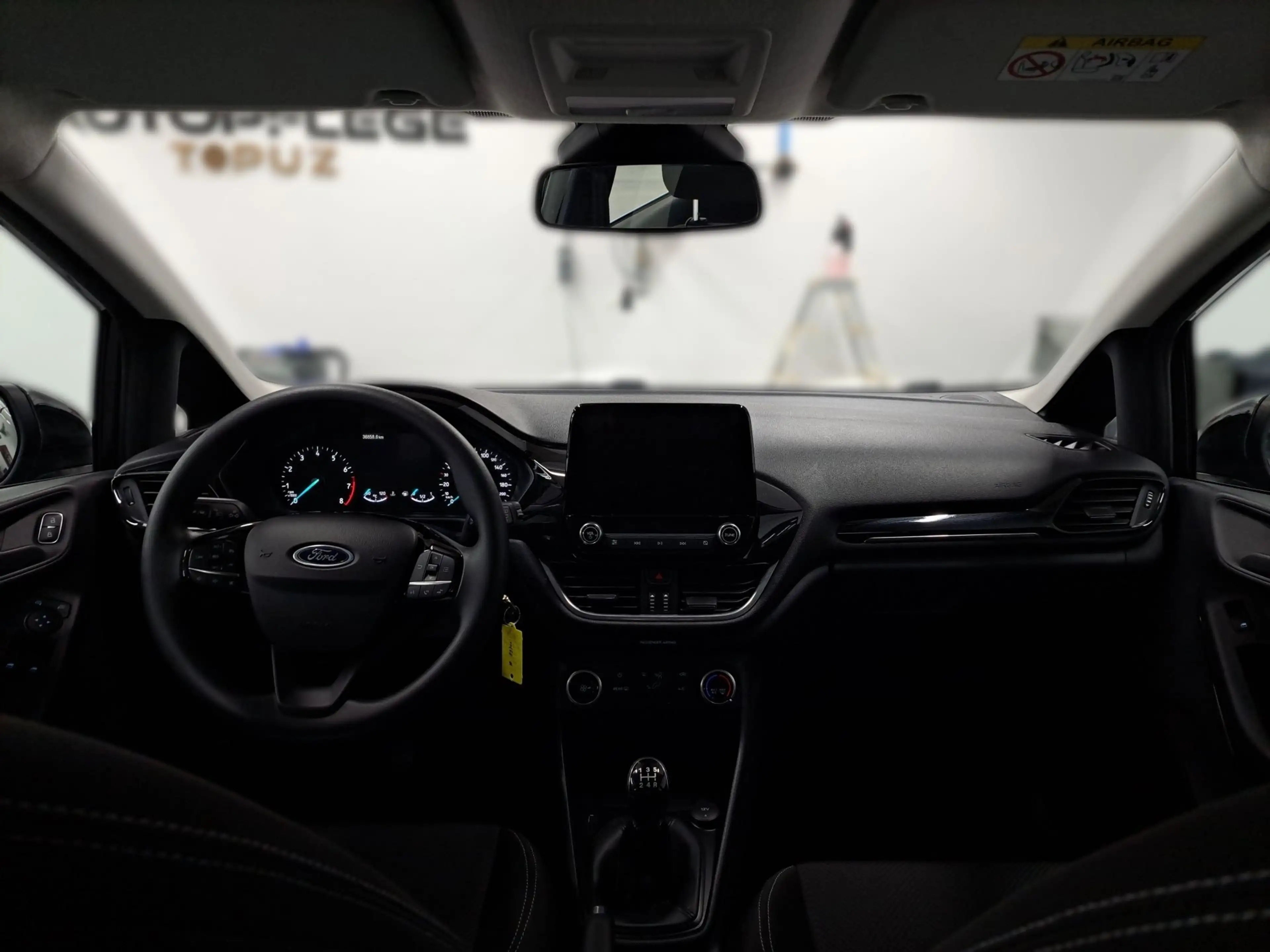 Ford Fiesta Cool & Connect NAVI LED RFK Temp. — photo 14