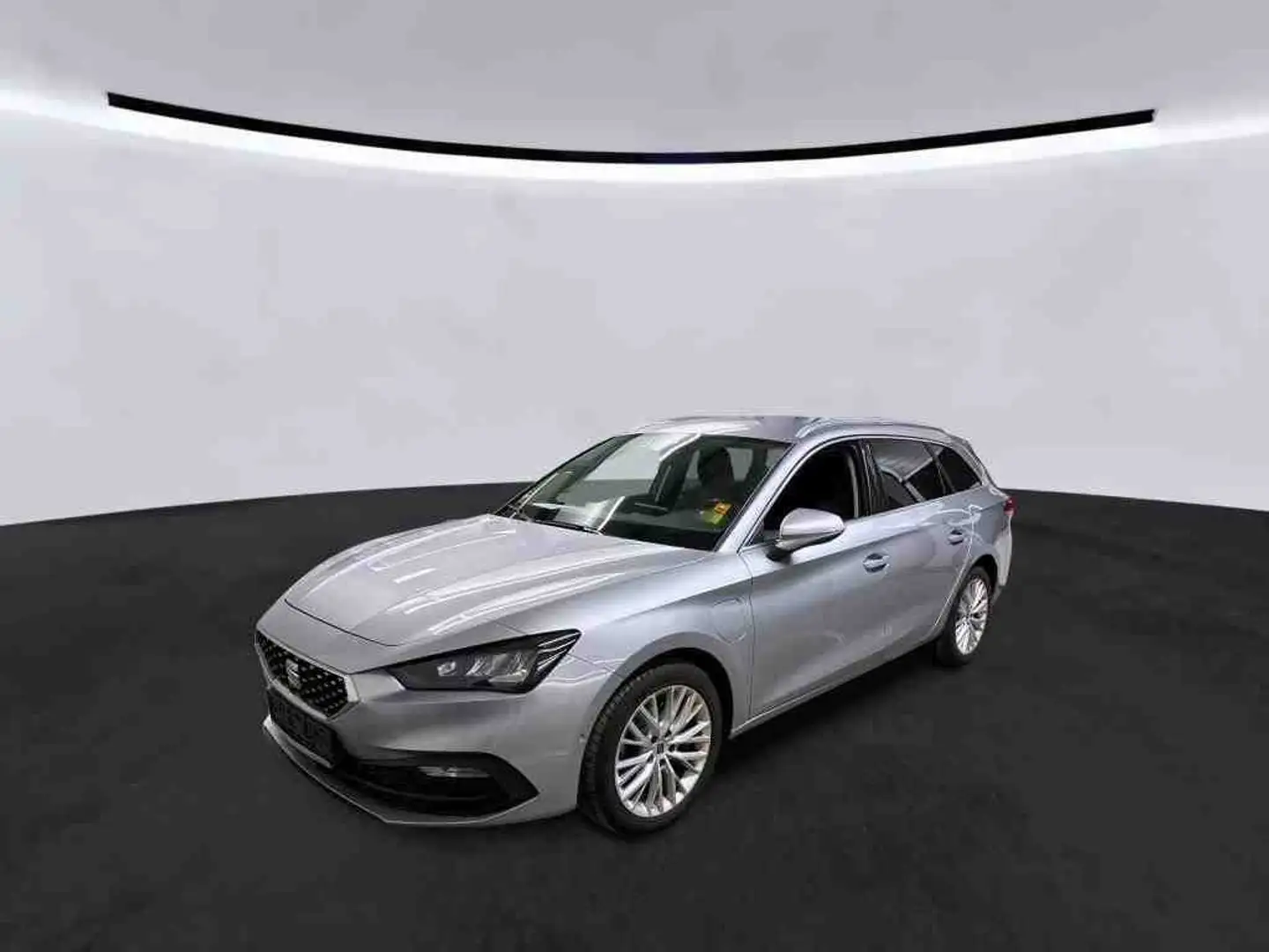 SEAT Leon Sportstourer 1.4 TSI e-Hybrid Xcellence *AHK*NAVI* Silber - 2