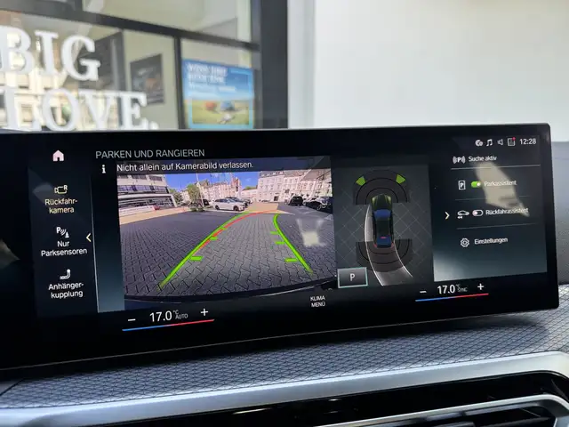 BMW I4 view 11