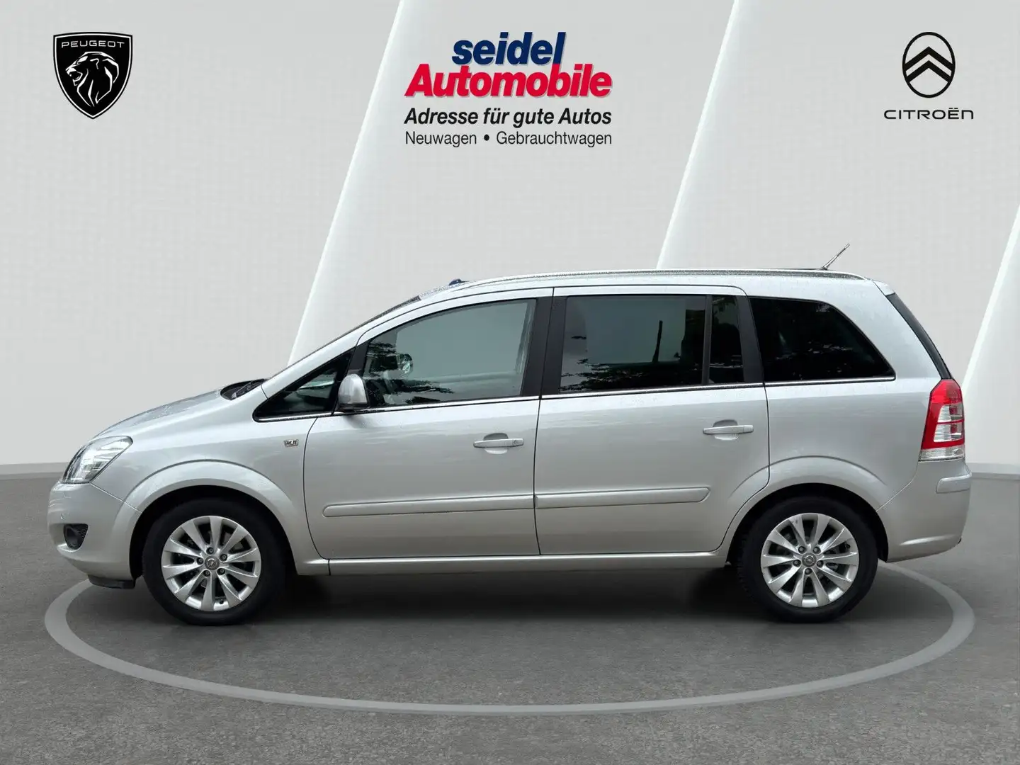 Opel Zafira B 1.8 Family Plus, wenig KM, Xenon, Navi Silber - 2