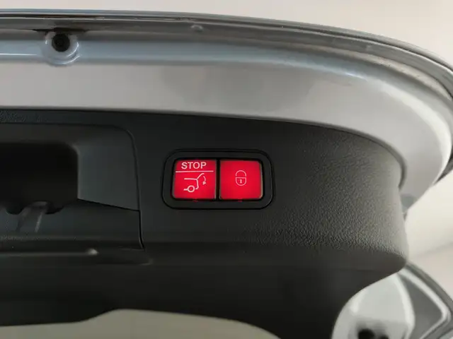 Mercedes-Benz Gla Class view 11