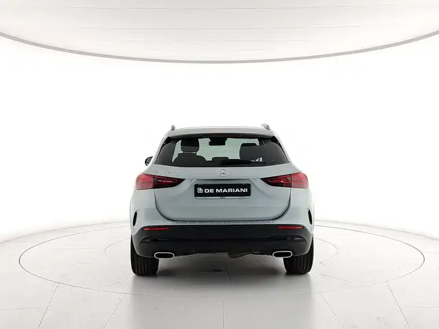 Mercedes-Benz Gla Class view 4