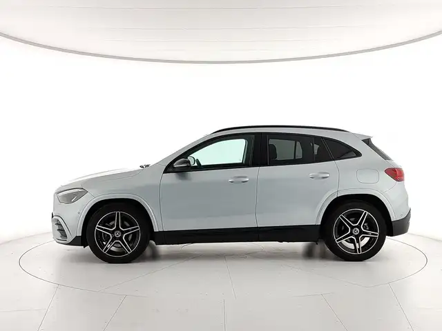 Mercedes-Benz Gla Class view 2