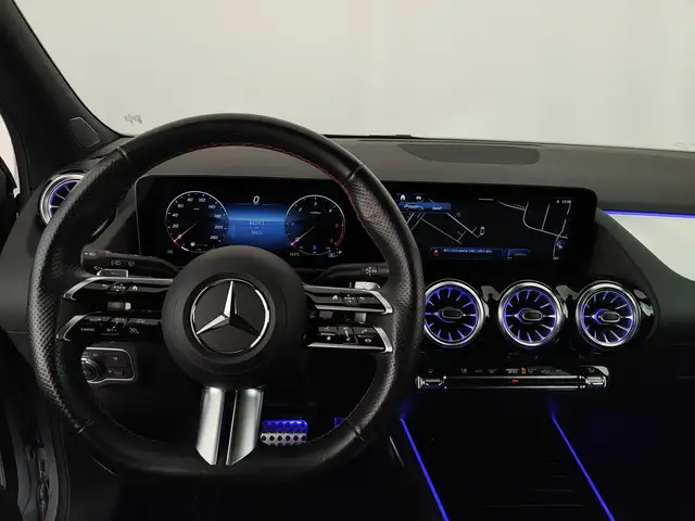 Mercedes-Benz Gla Class view 14