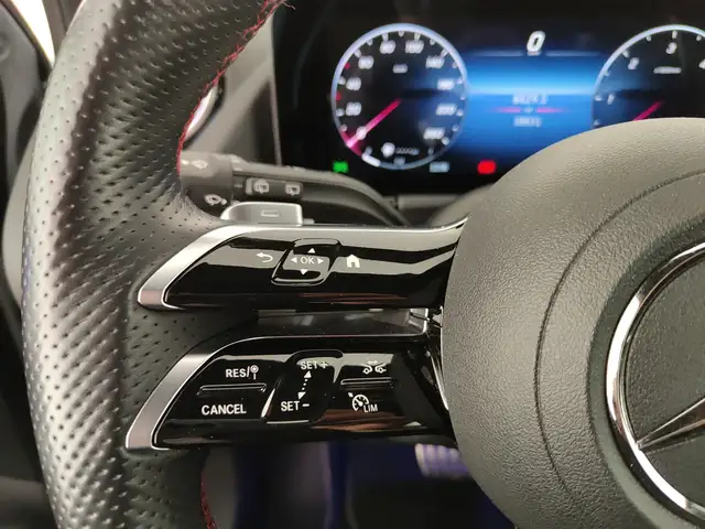 Mercedes-Benz Gla Class view 15