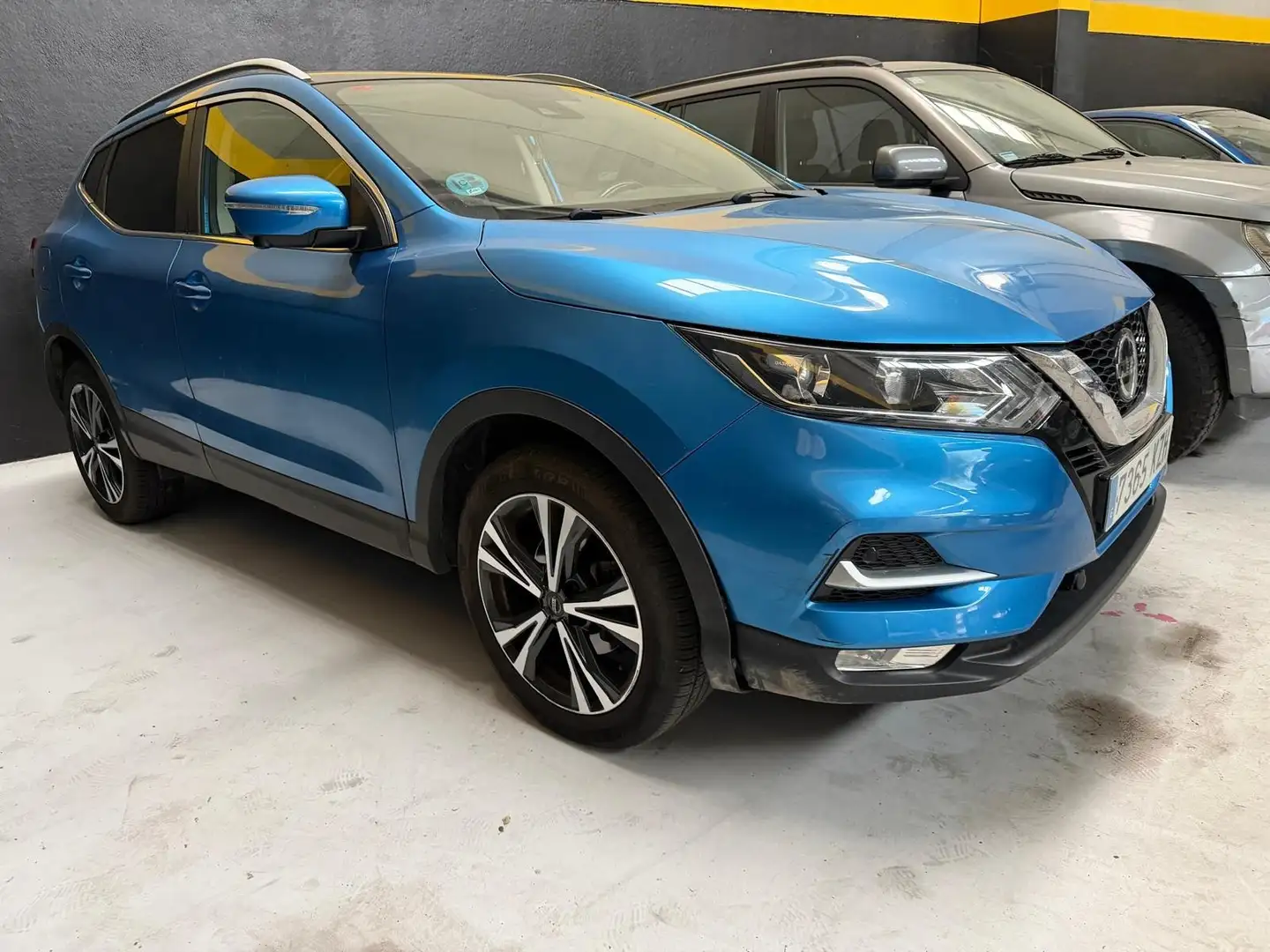 Nissan Qashqai 1.3 DIG-T Tekna 4x2 103kW - 2