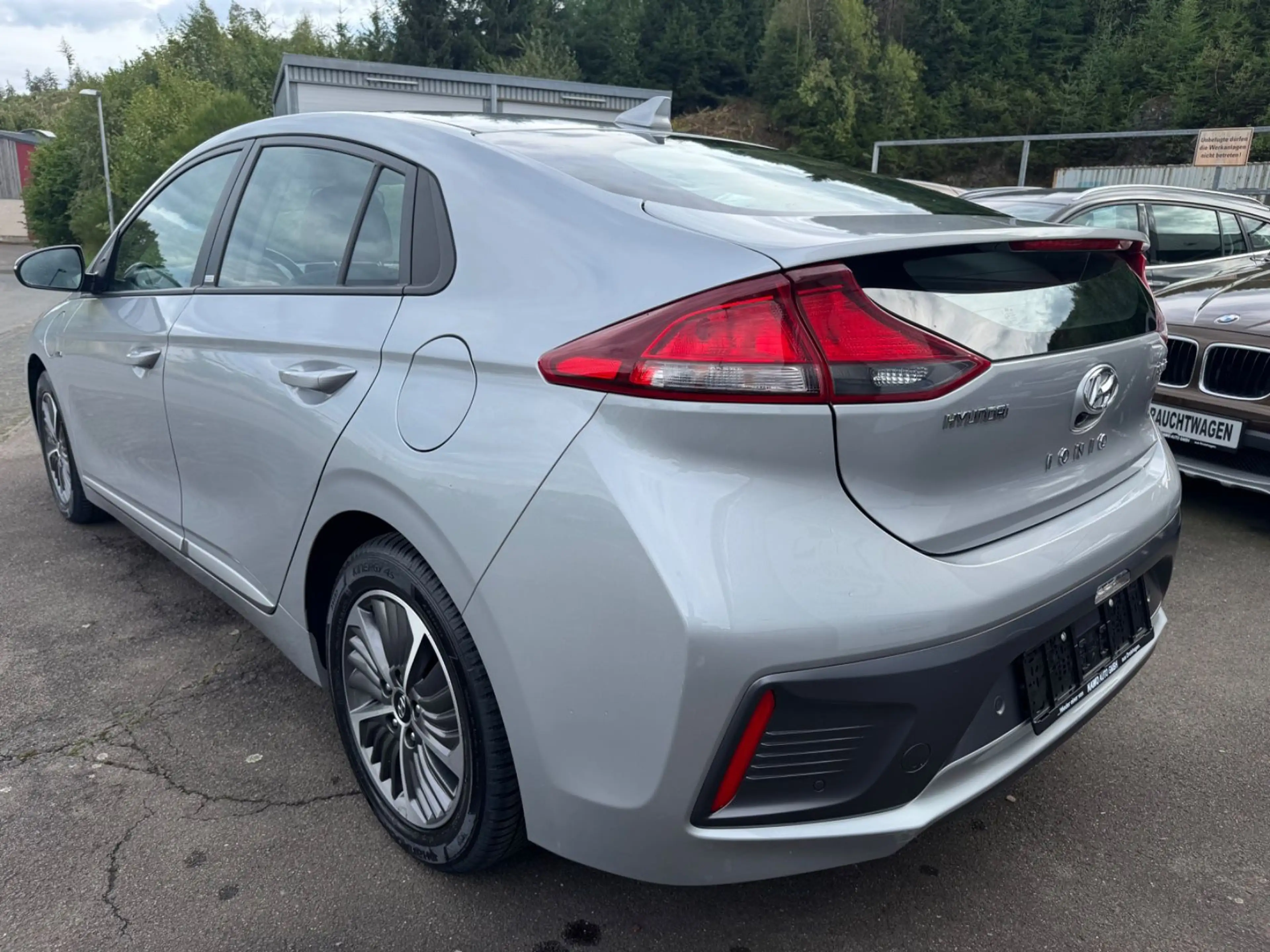 Hyundai IONIQ Ioniq Plug-In Hybrid-ACC-1 Hand-Scheckheft — photo 8