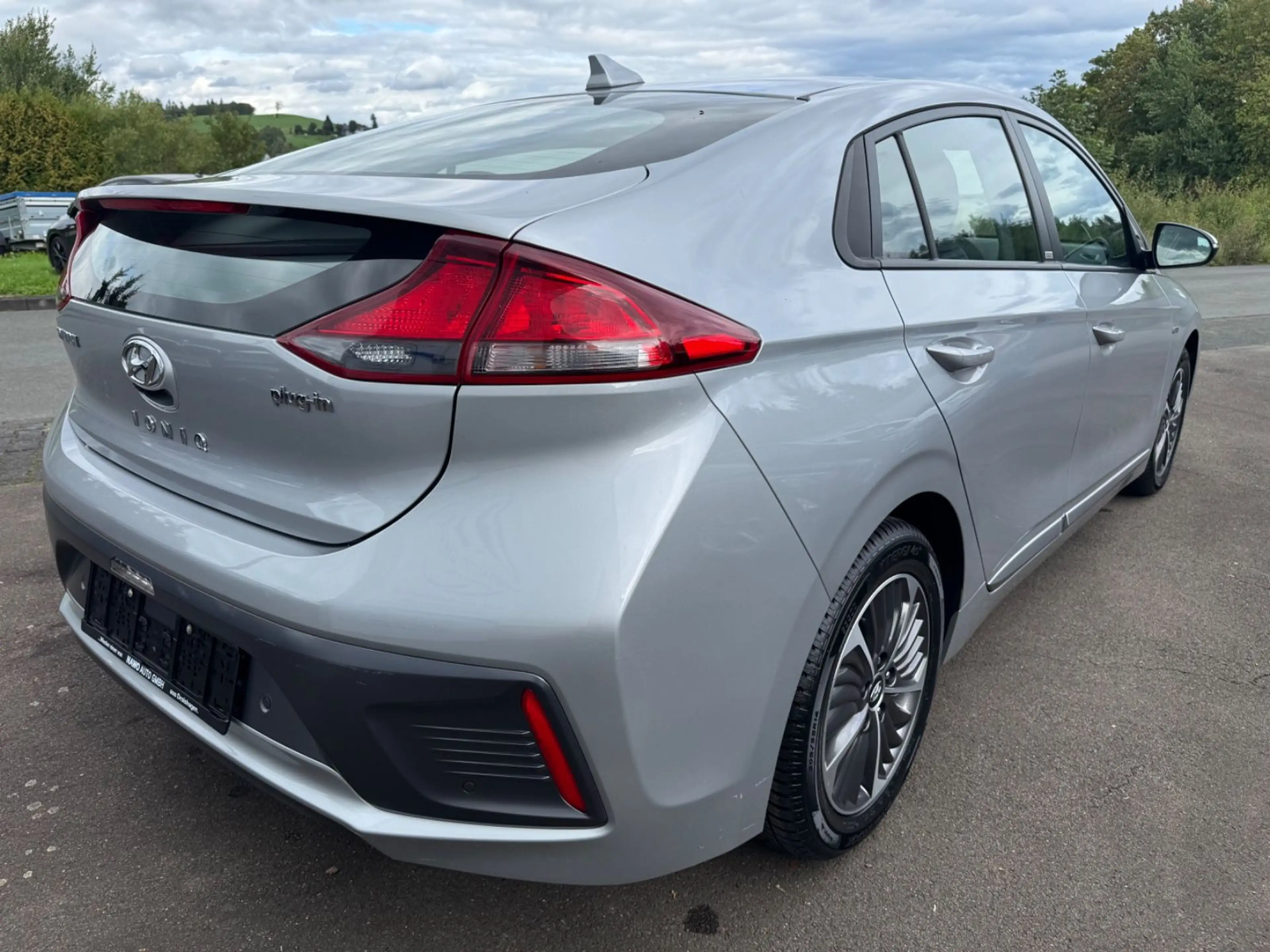Hyundai IONIQ Ioniq Plug-In Hybrid-ACC-1 Hand-Scheckheft — photo 10