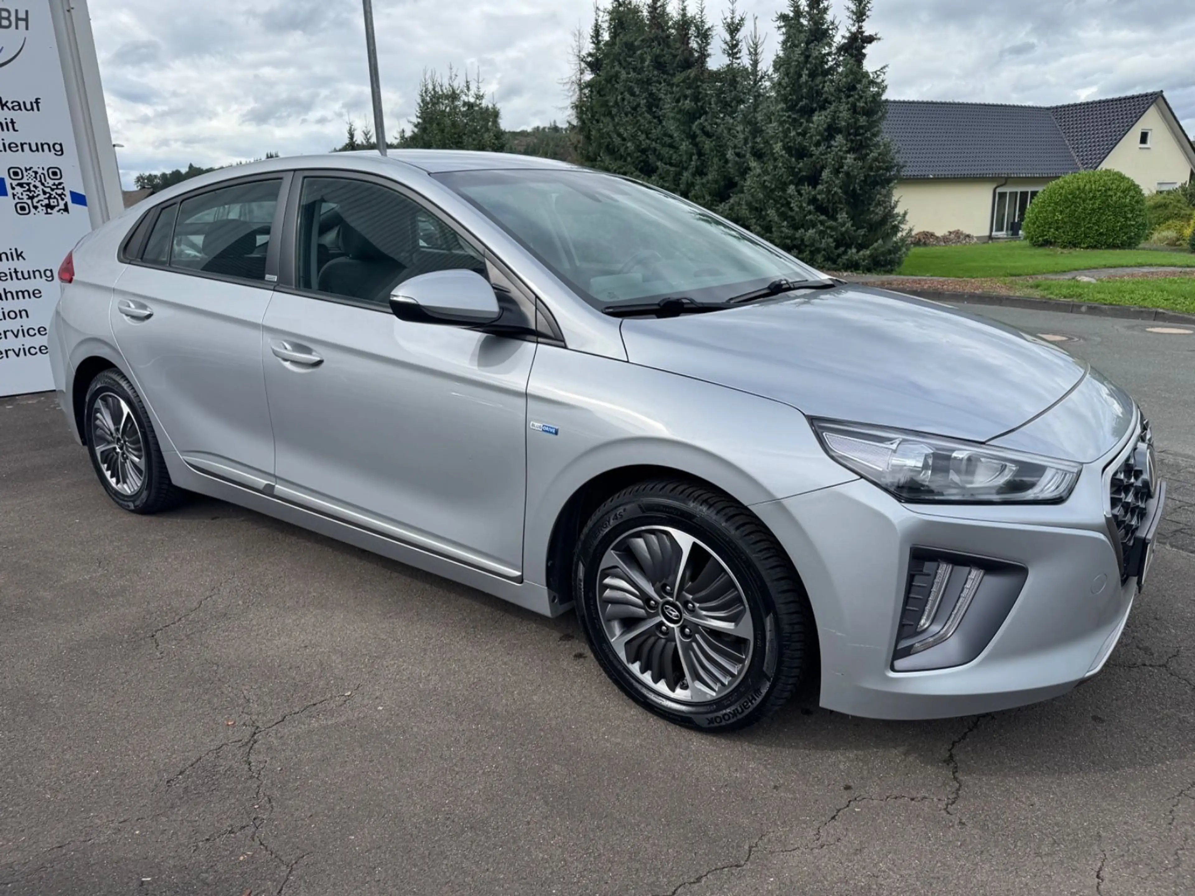 Hyundai IONIQ Ioniq Plug-In Hybrid-ACC-1 Hand-Scheckheft — photo 4
