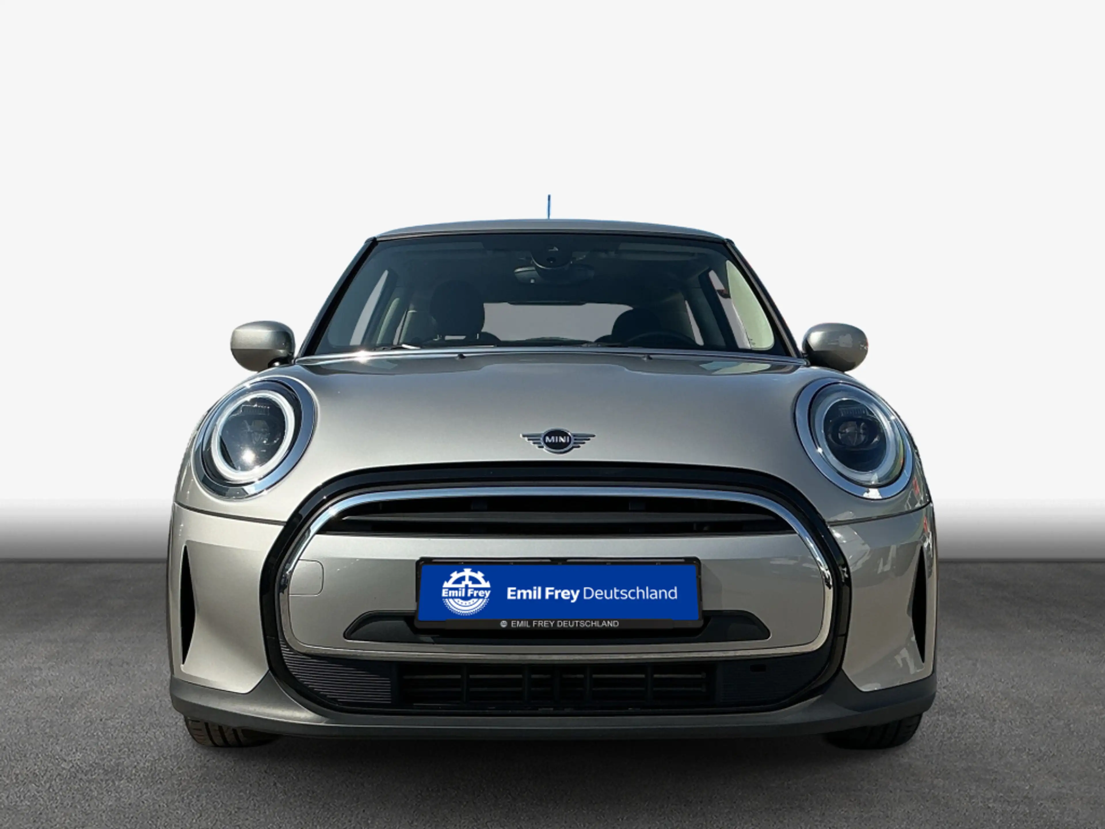 MINI Cooper E Cooper Essential Trim LED* SHZ* PDC* — photo 3