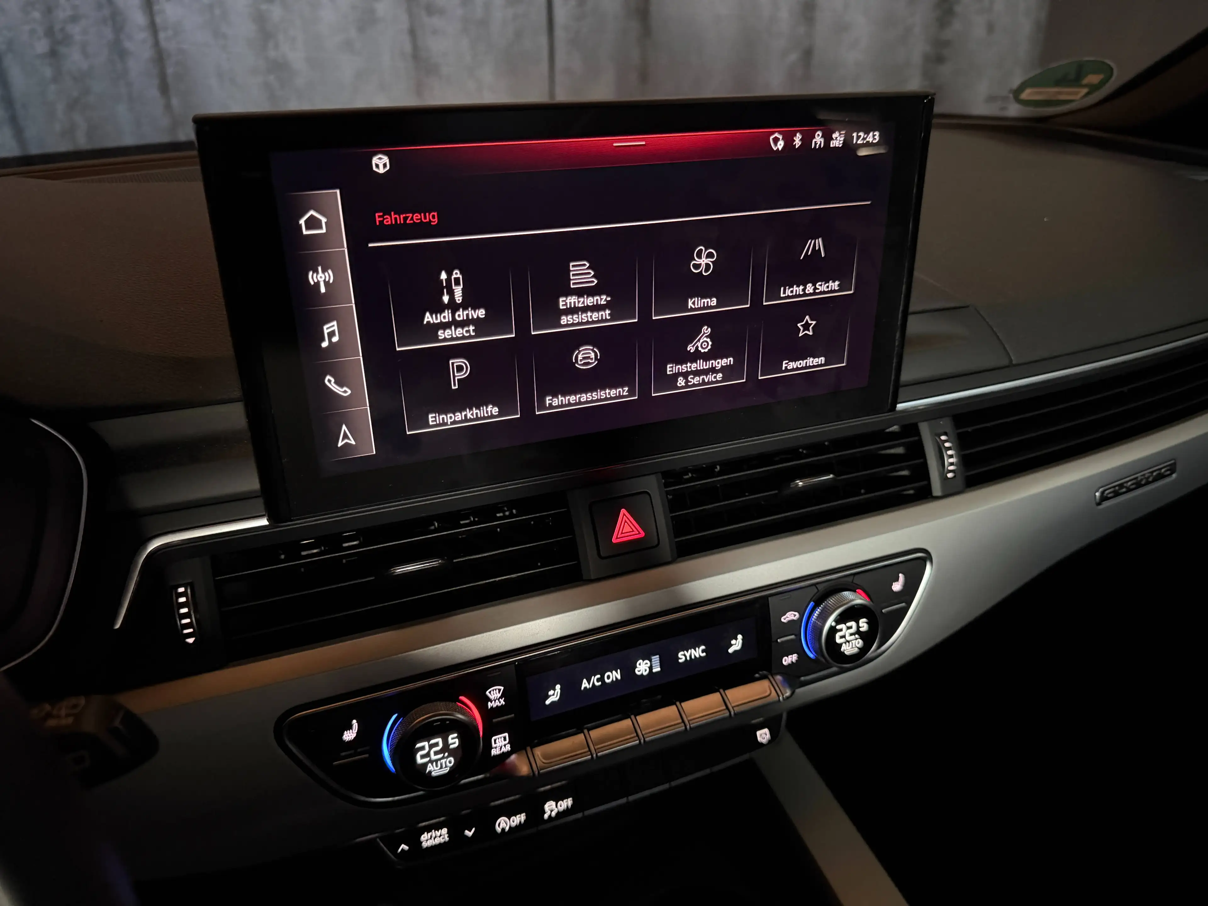 Audi A4 40 TDI quattro *AHK*VIRTUAL-COCKPIT*LED* — photo 42