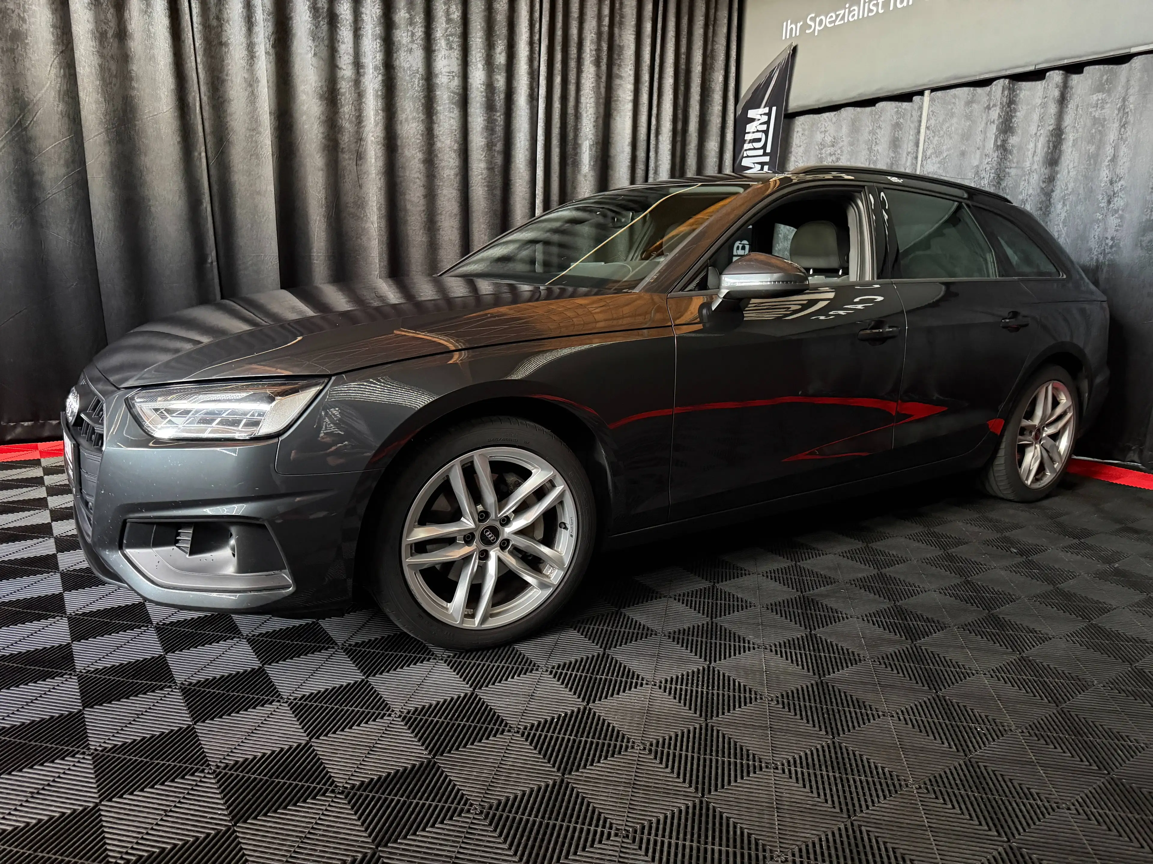 Audi A4 40 TDI quattro *AHK*VIRTUAL-COCKPIT*LED* — photo 11