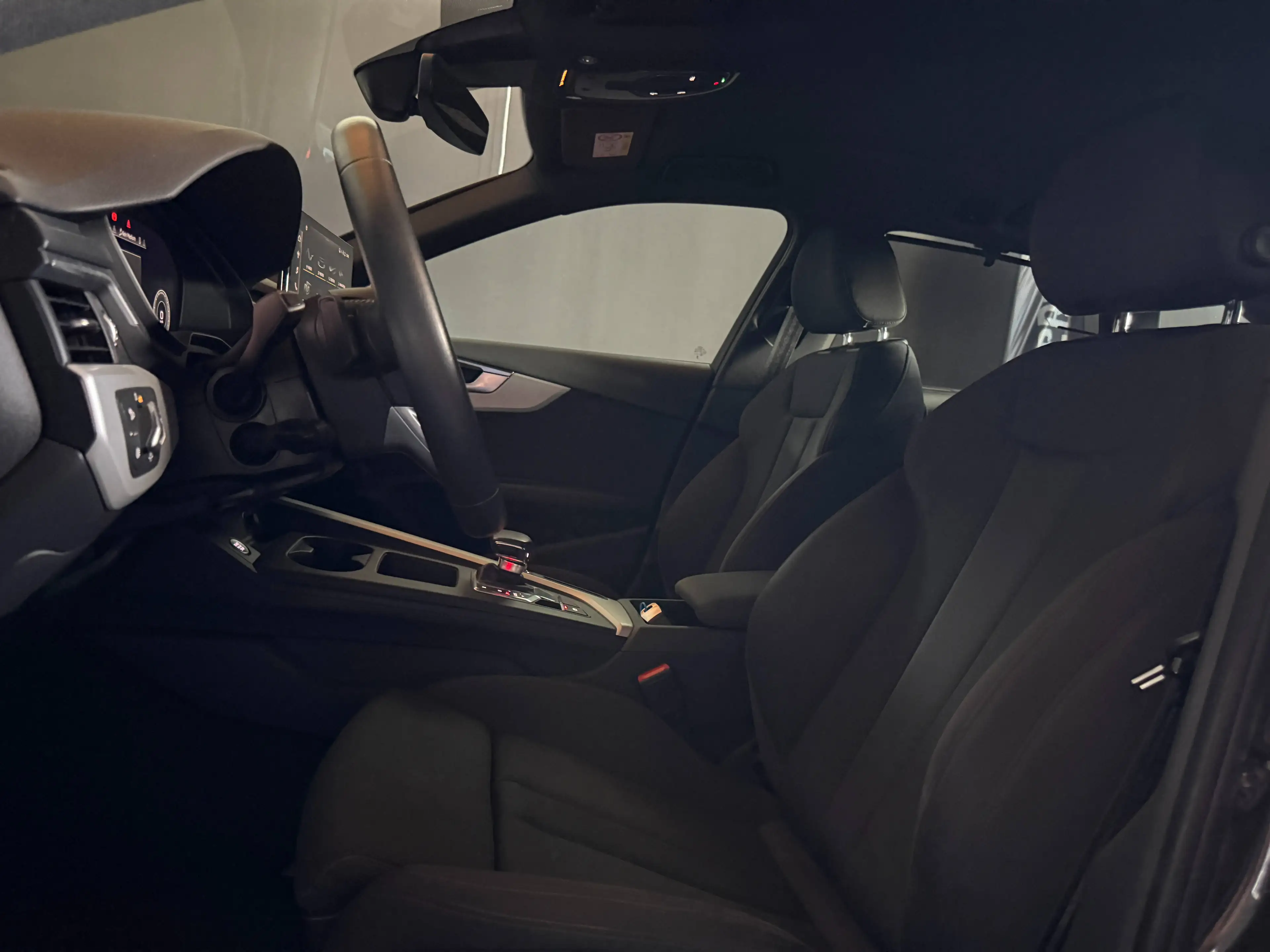 Audi A4 40 TDI quattro *AHK*VIRTUAL-COCKPIT*LED* — photo 29