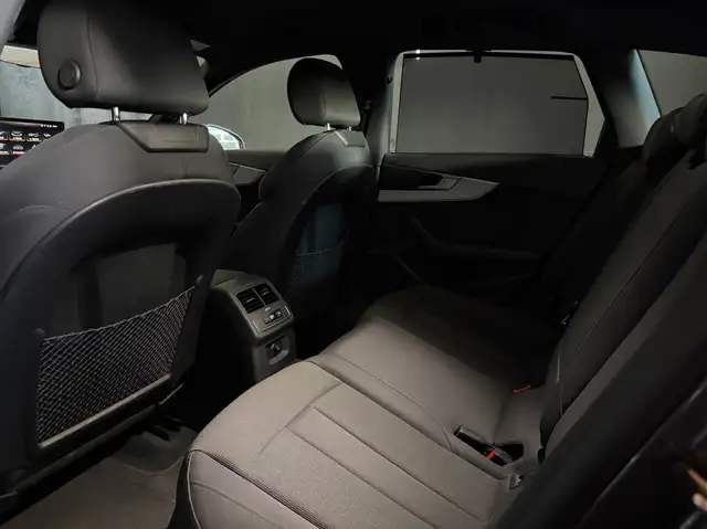 Audi A4 view 30
