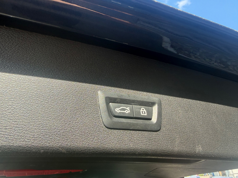 BMW X1 SDrive18d Executive | EX BPM — photo 7
