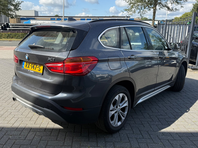 BMW X1 SDrive18d Executive | EX BPM — photo 3