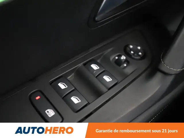 Peugeot 2008 view 30