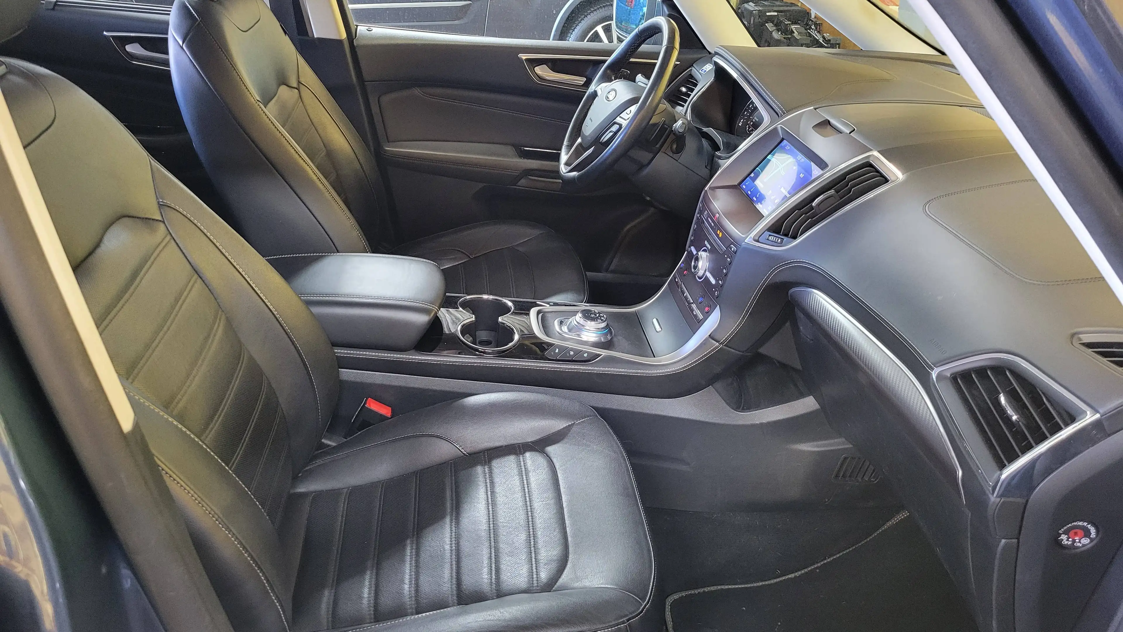 Ford Galaxy Vignale 7-SITZ/KAMERA/ACC/AHK/NAV — photo 12