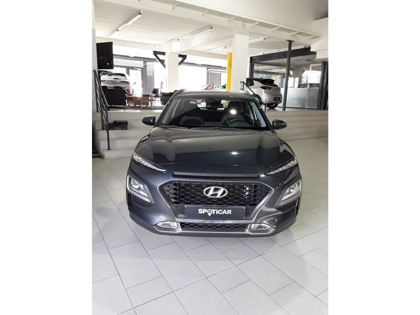 Hyundai KONA T-GDi Twist Grijs - 1