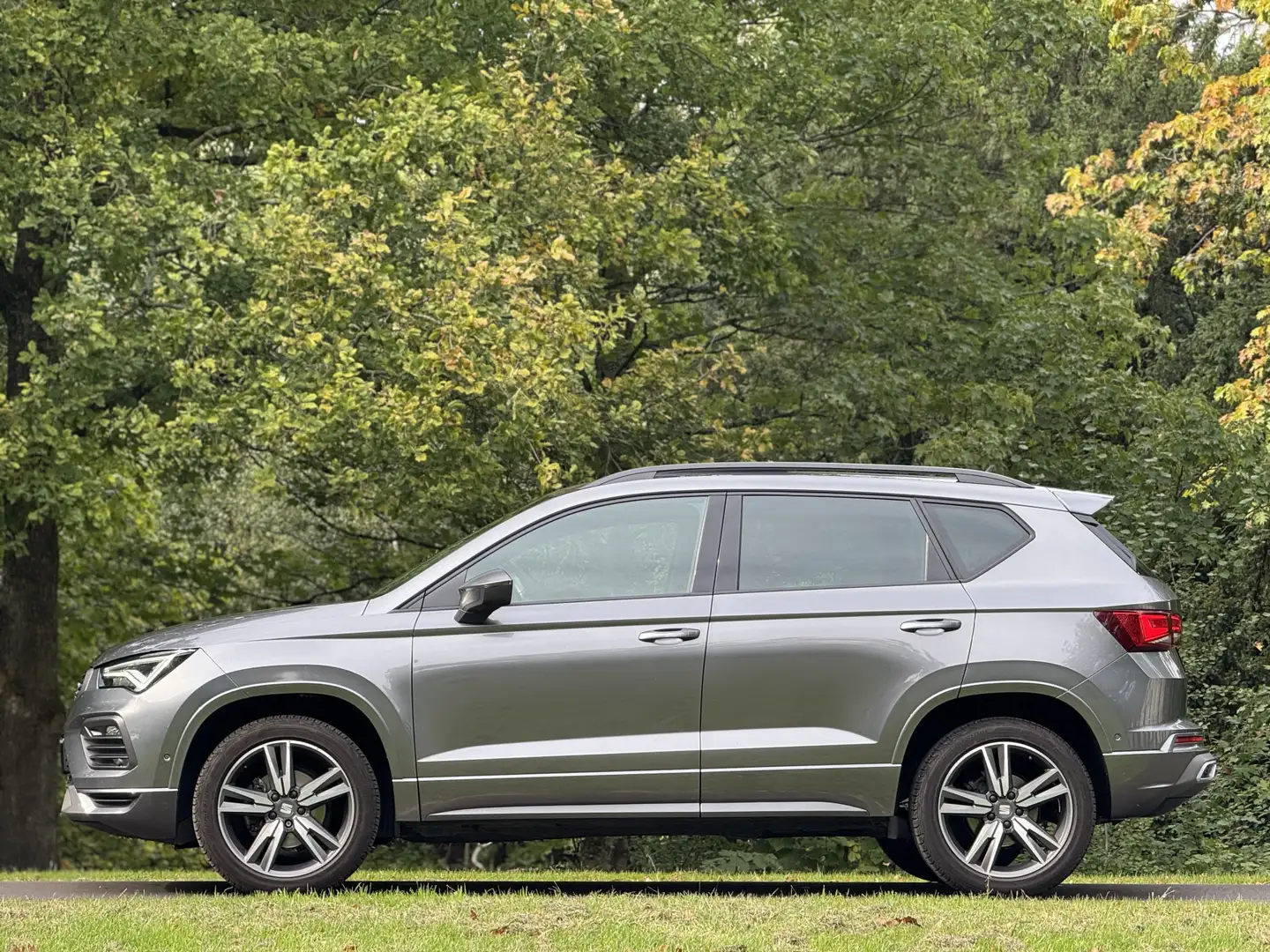 SEAT Ateca 1.5 TSI FR Business Intense Pano Grau - 2