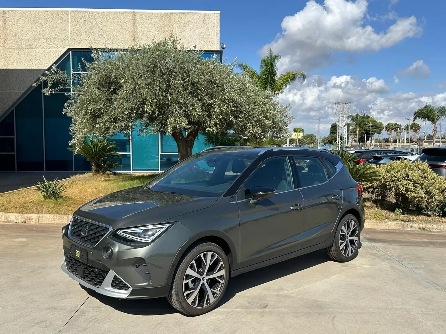 SEAT Arona 1.0 Xperience offerta T-Stock prezzo imperdibile Gri - 1