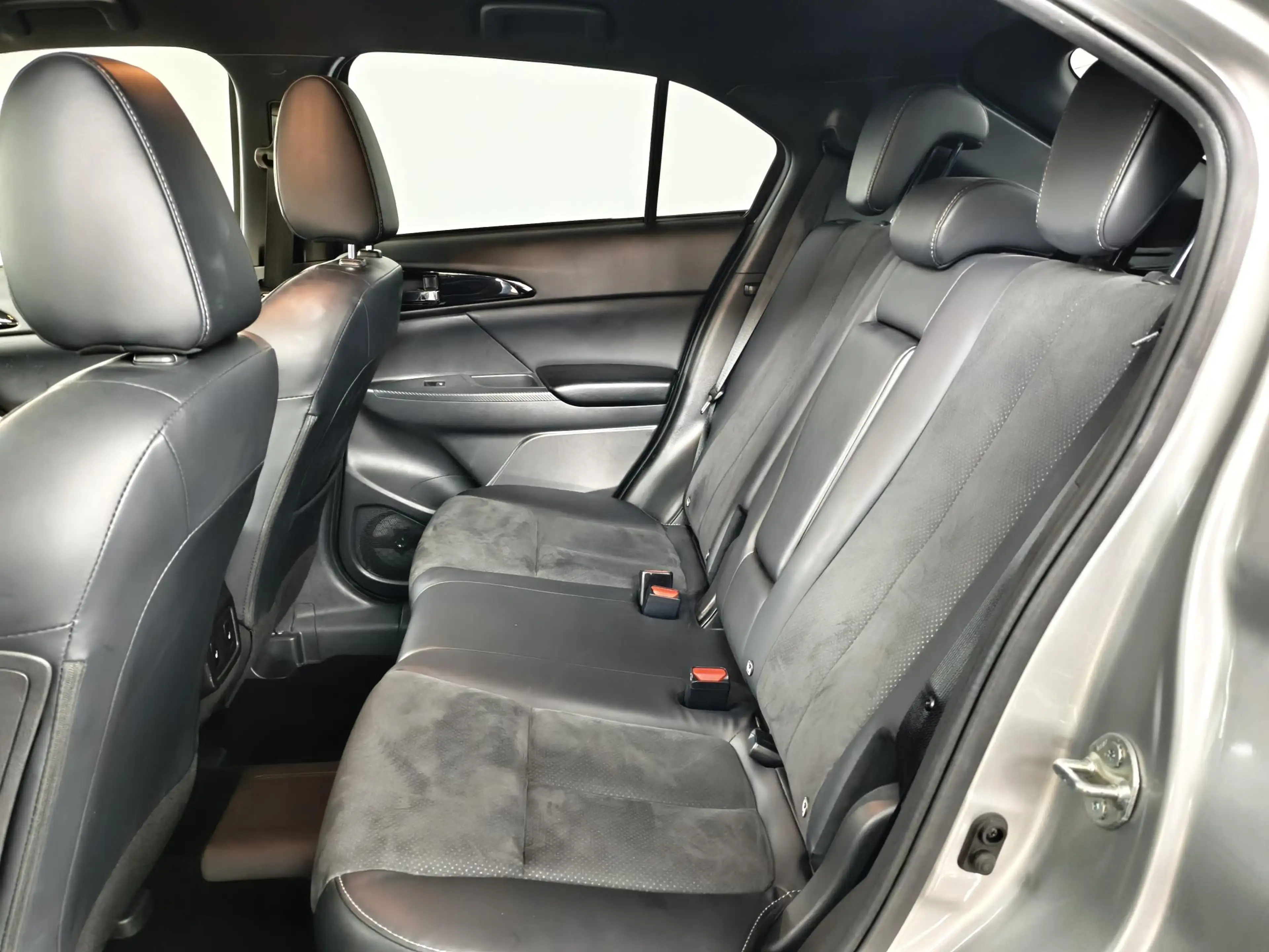 Mitsubishi Eclipse Cross 2.4 PHEV Executive Navigatie | AppleCarplay/Androi — photo 8