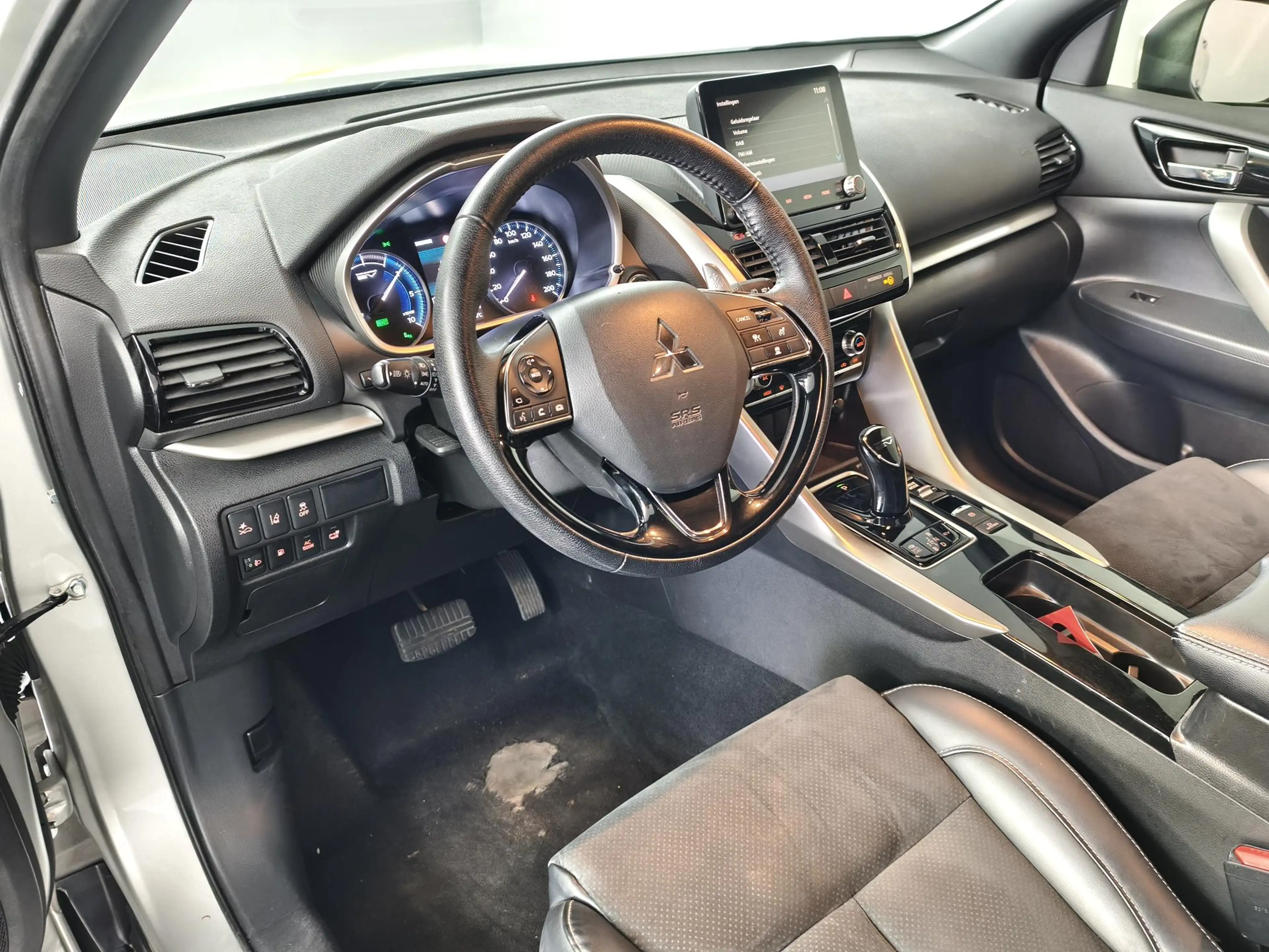 Mitsubishi Eclipse Cross 2.4 PHEV Executive Navigatie | AppleCarplay/Androi — photo 23