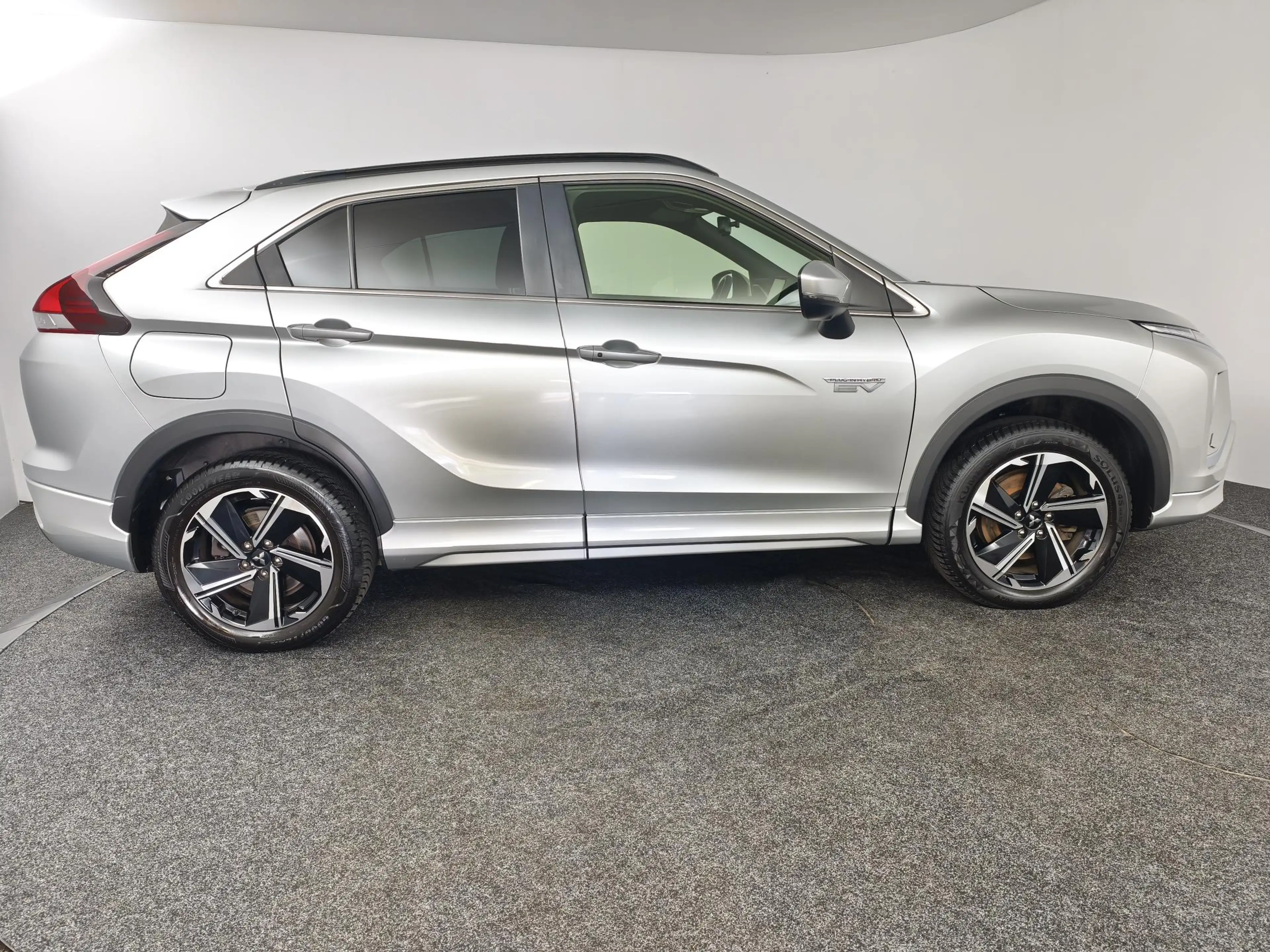 Mitsubishi Eclipse Cross 2.4 PHEV Executive Navigatie | AppleCarplay/Androi — photo 16