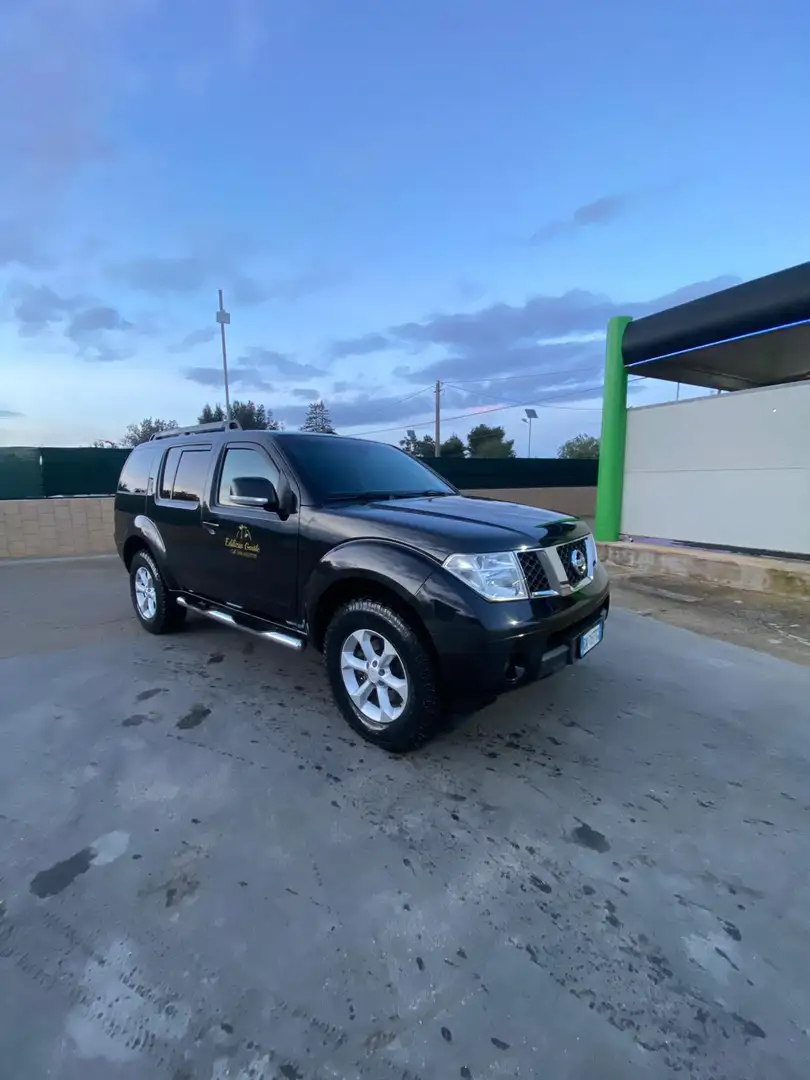 Nissan Pathfinder 2.5 dci SE - 2