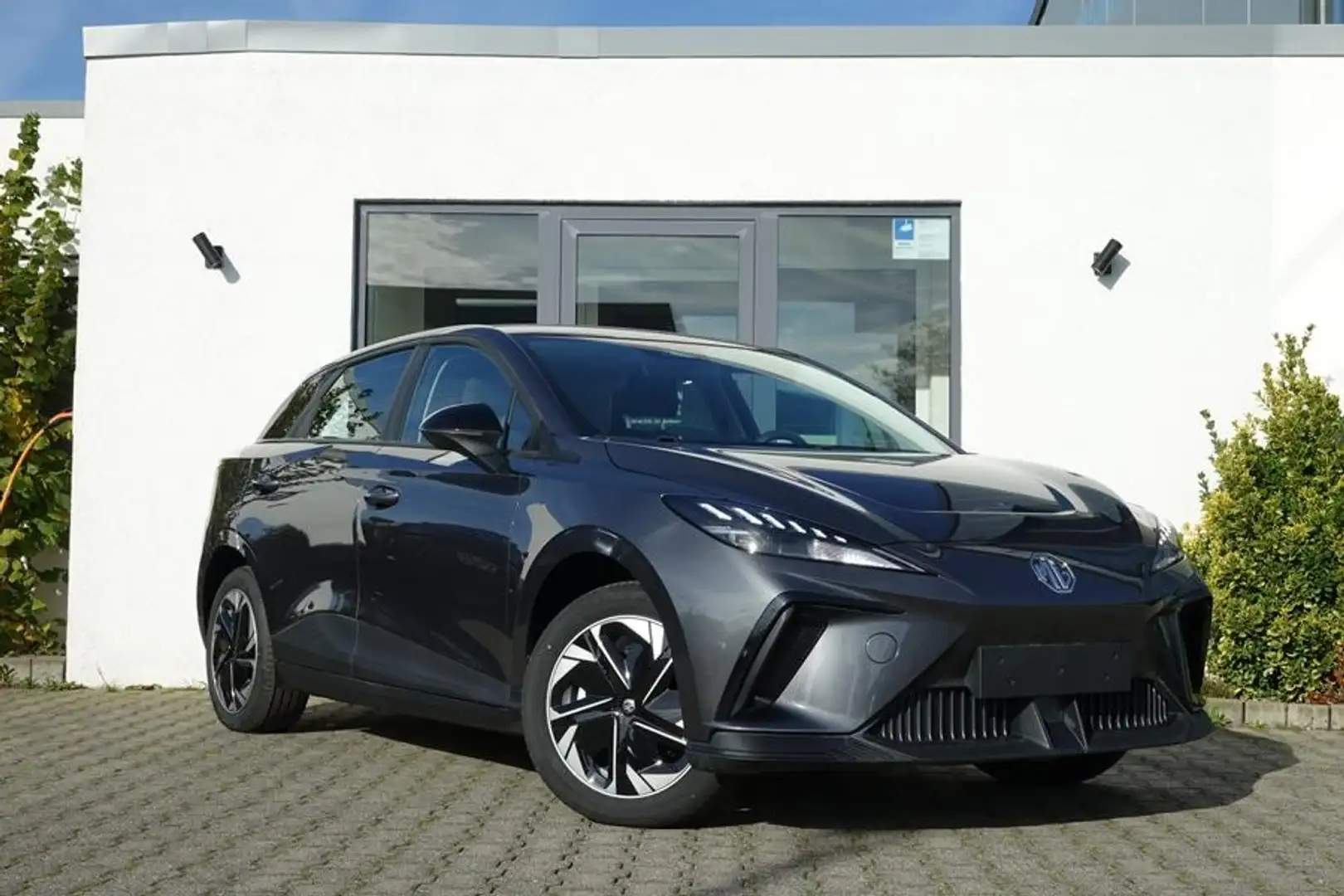 MG MG4 125KW 49 kWh Navi/Kamera 7J Garantie +AHK! Grau - 1