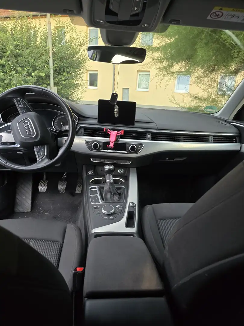 Audi A4 Avant 2,0 TDI - 1