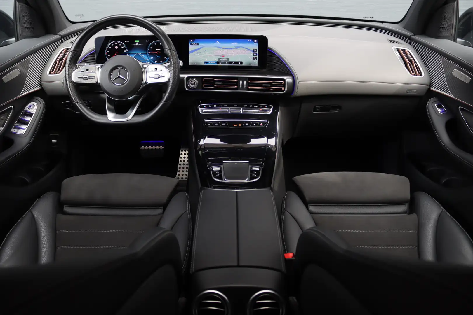 Mercedes-Benz EQC 400 4MATIC AMG Line 80 kWh | €33.500,- ex BTW | Schuif Zwart - 2