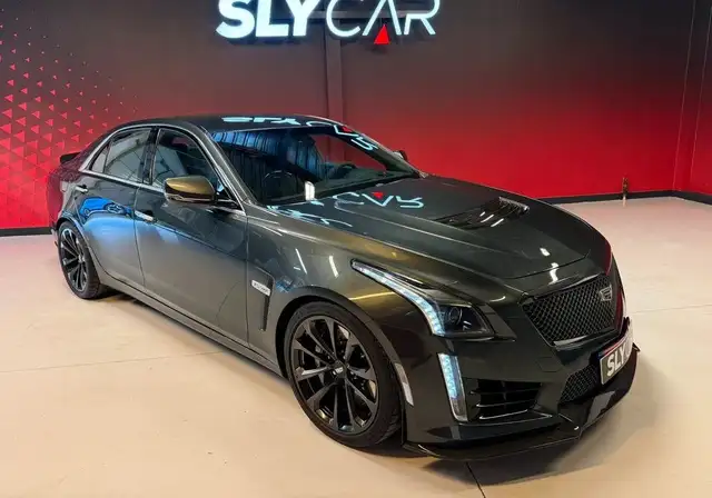 Cadillac CTS CTS 6.2 V8 RWD AT8