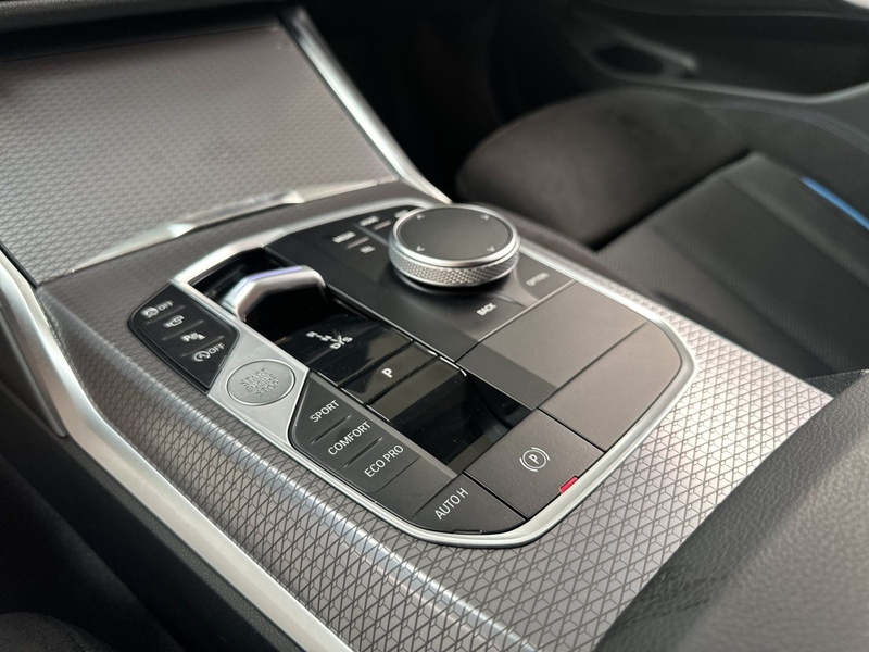 BMW 330 i xDrive Touring M Sport|Head-Up|19"LMR|Stop&Go — photo 12