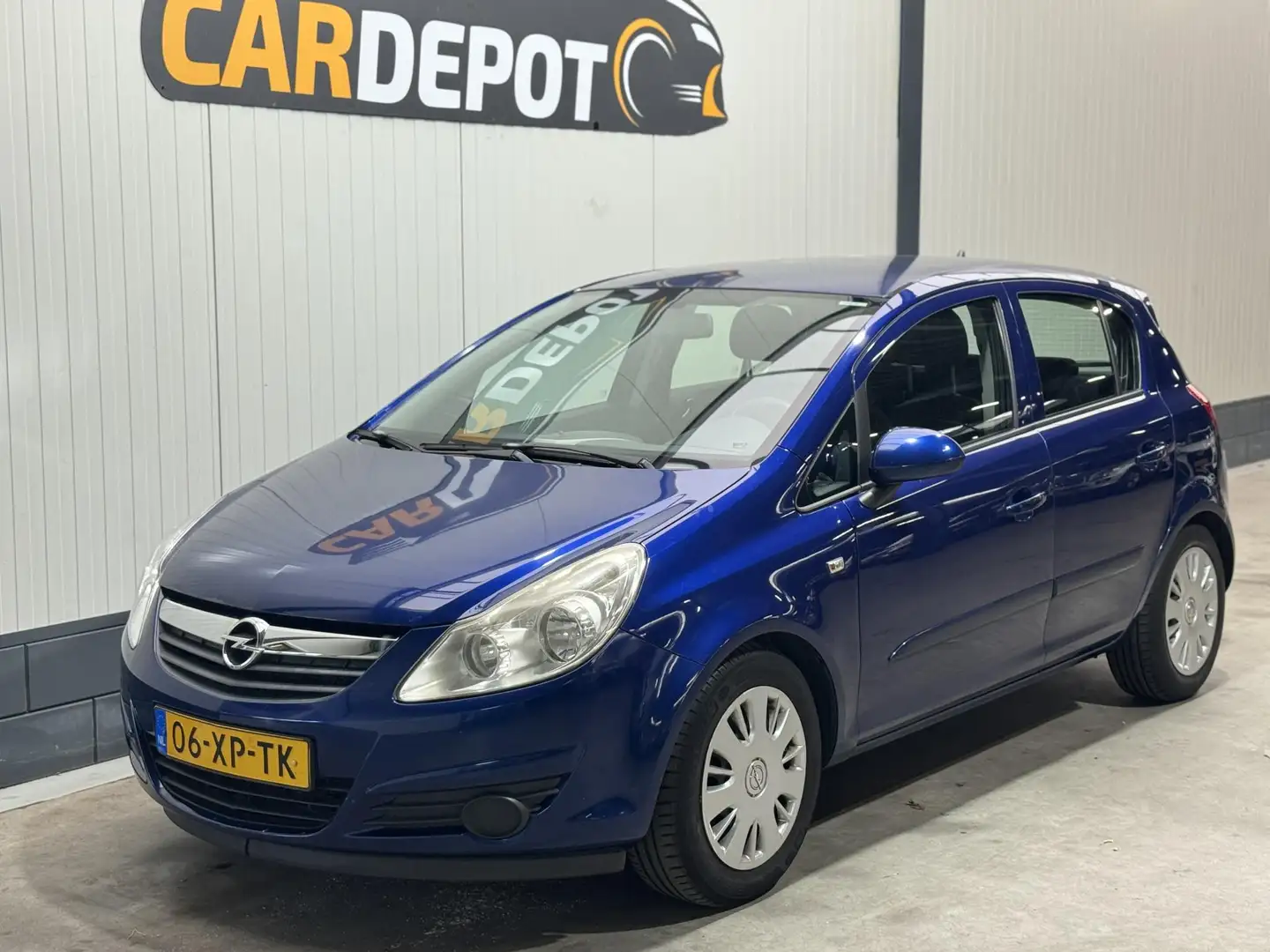 Opel Corsa 1.4-16V Business Nette wagen Vol jaar APK AIRCO Blauw - 1
