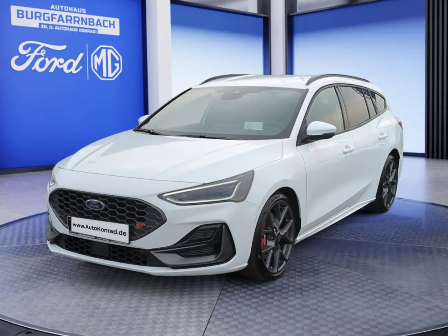 Ford Focus Focus Turnier 2.3 EcoBoost S&S Aut. ST X *ACC*LED* Weiß - 1