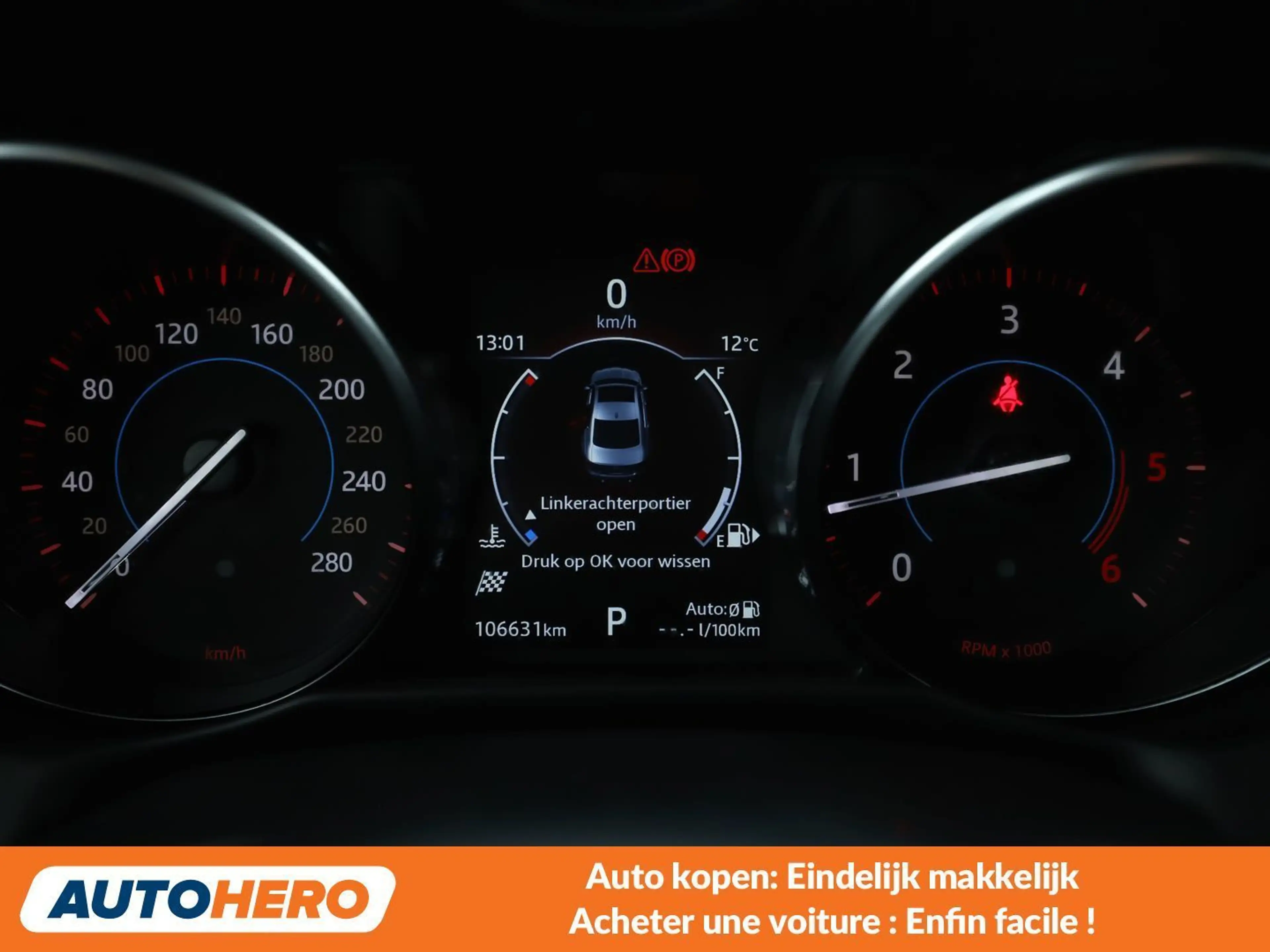 Jaguar XF 20d Prestige — photo 6