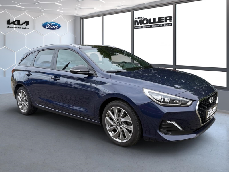 Hyundai i30 1.4T Kombi Passion+ Panodach Navi PDC SHZ Klimaaut — photo 2