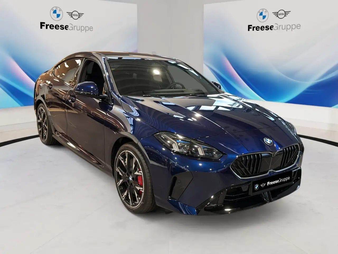 BMW 223 xDrive 360° HEAD-UP RFK HIFI LENKRADHZ LED 8