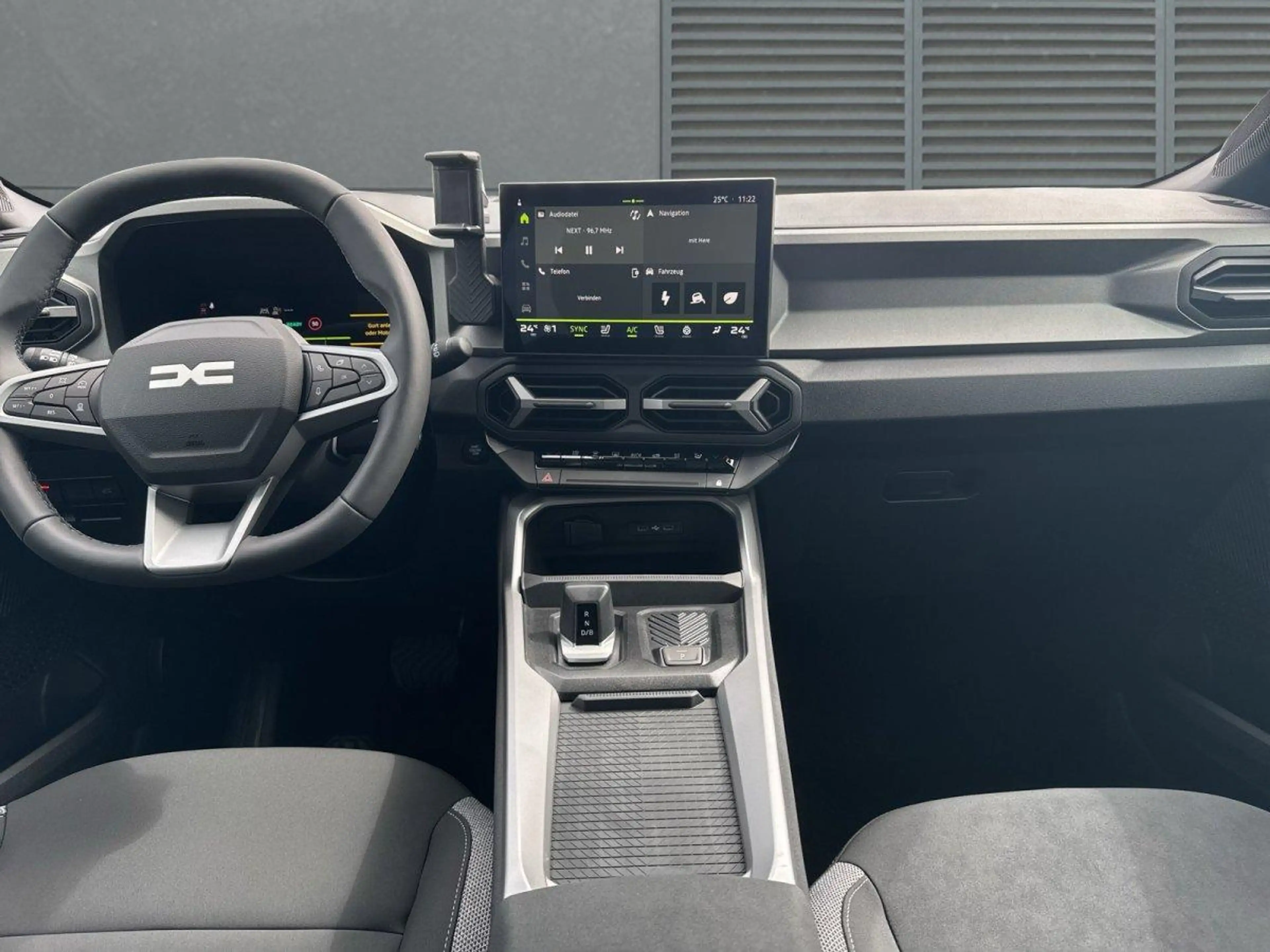 Dacia Bigster Journey SHZ+LKHZ+RFK Hybrid 155 116 kW (158 PS)... — photo 5