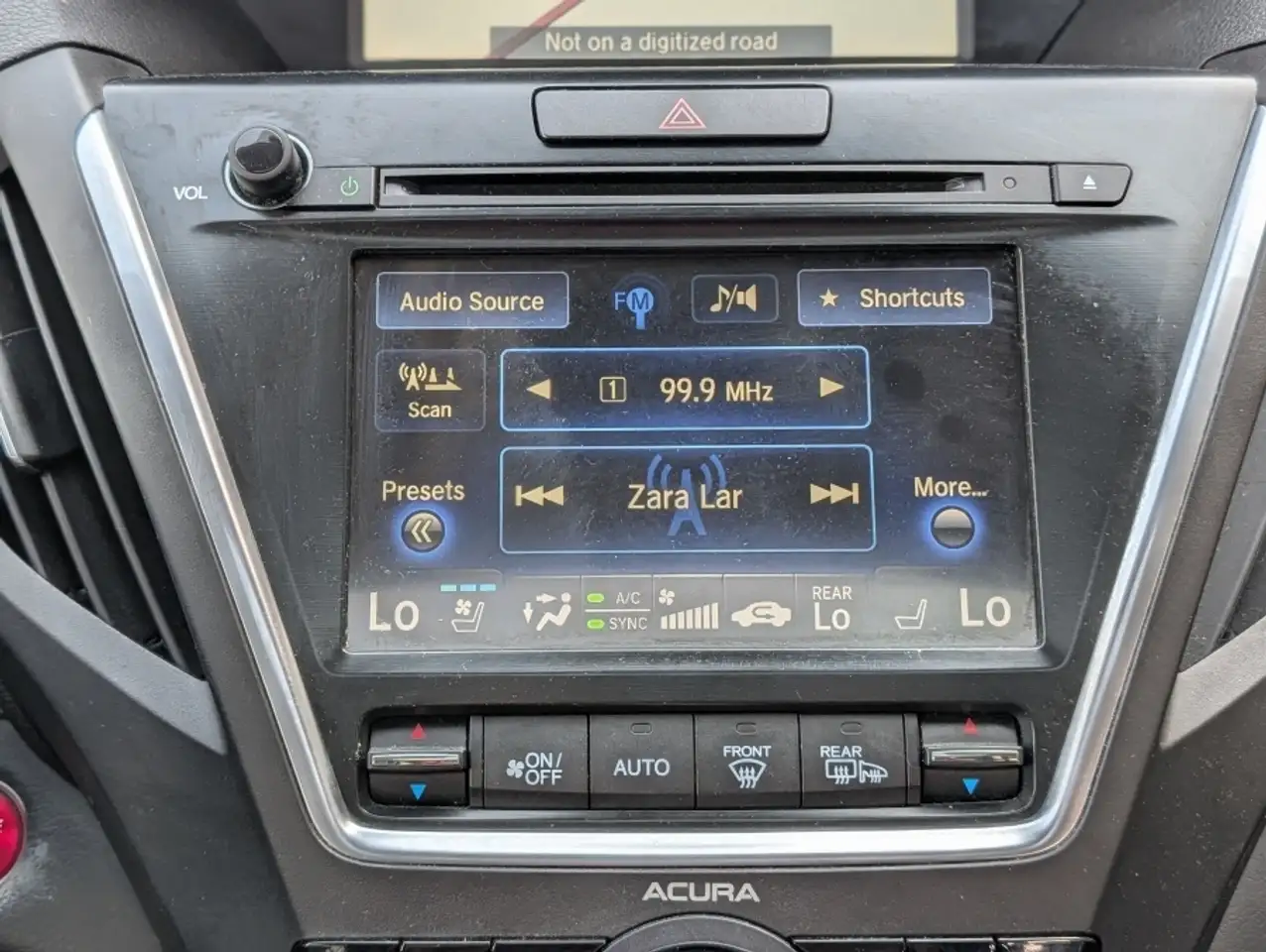 Acura MDX photo Acura MDX