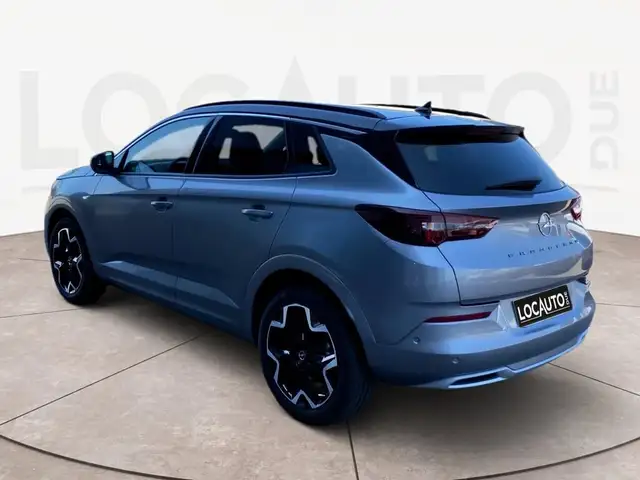Opel Grandland view 5