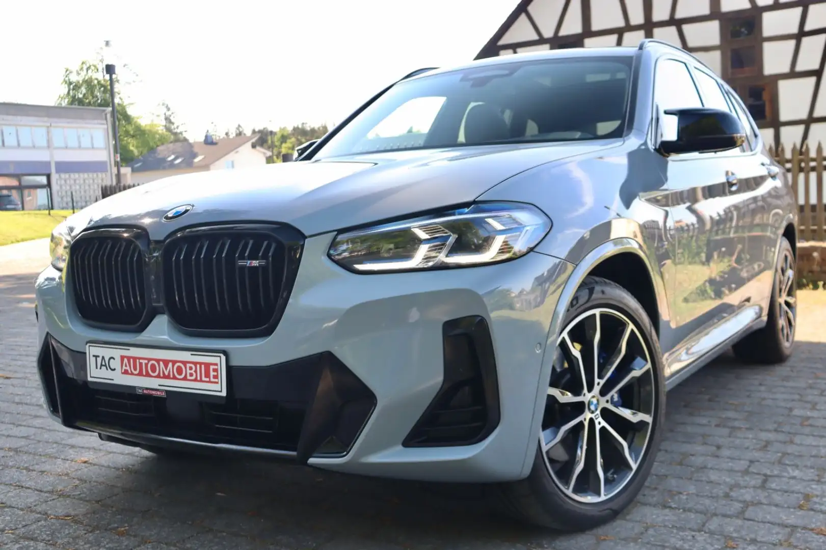 BMW X3 M d M-SPORT PANO/LASER/DRIVE+/H&K/360°/HUD Šedá - 2