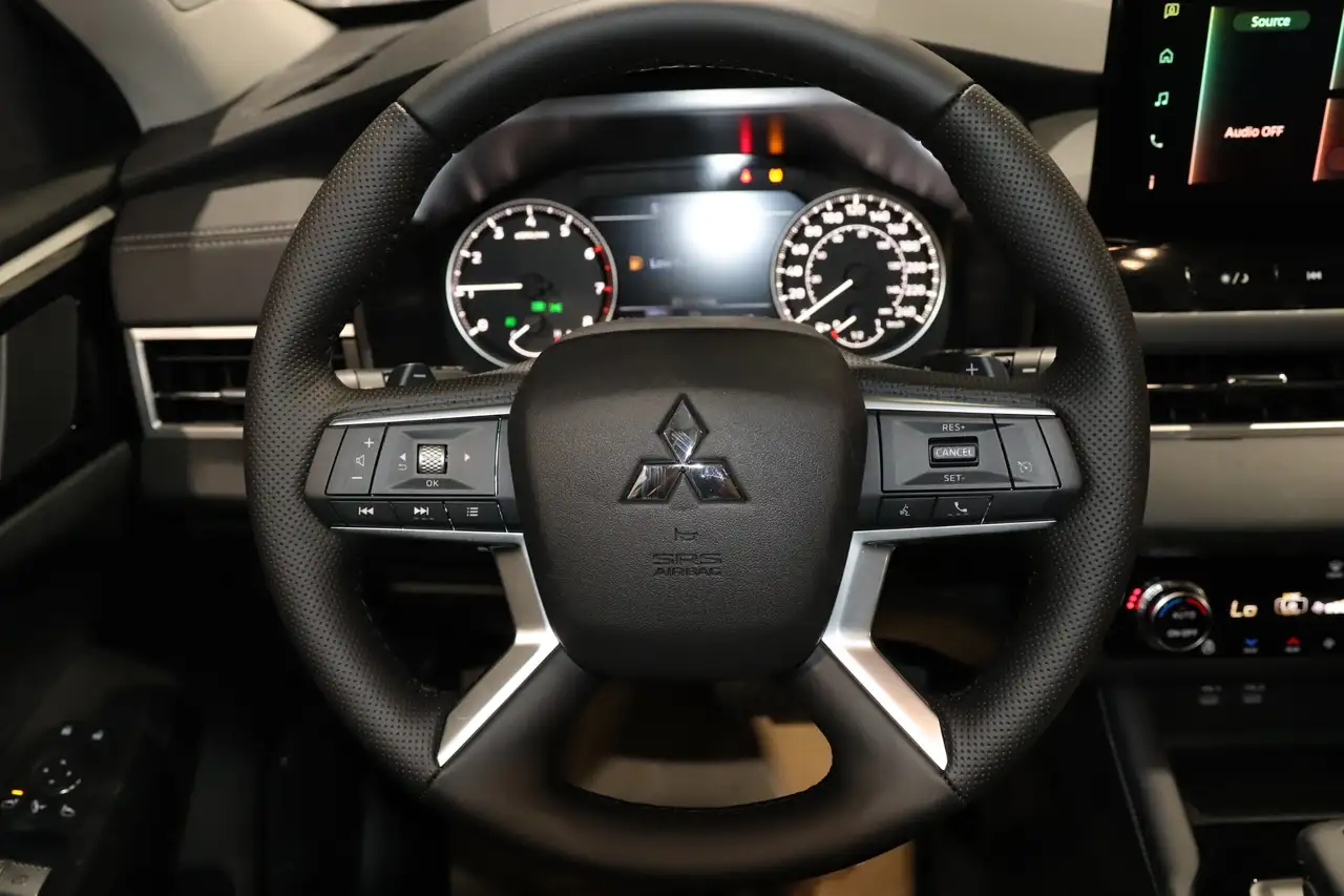 Mitsubishi Outlander fotografie Mitsubishi Outlander