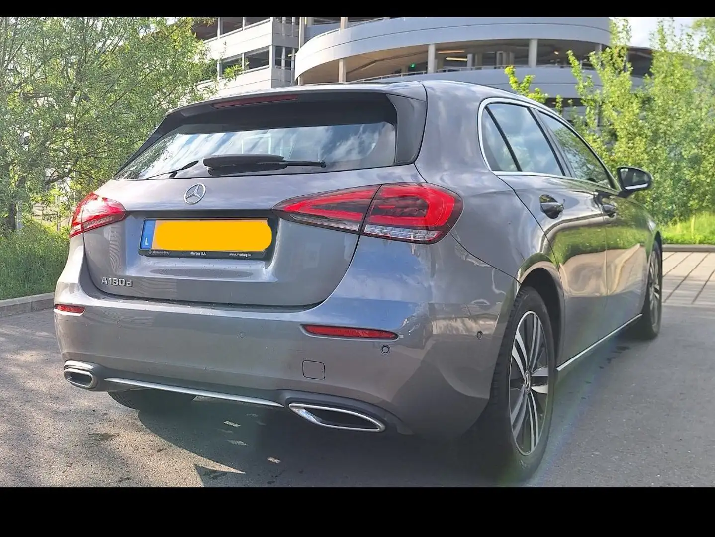 Mercedes-Benz A 180 A 180 d 8G-DCT Advanced Progressive Gris - 2