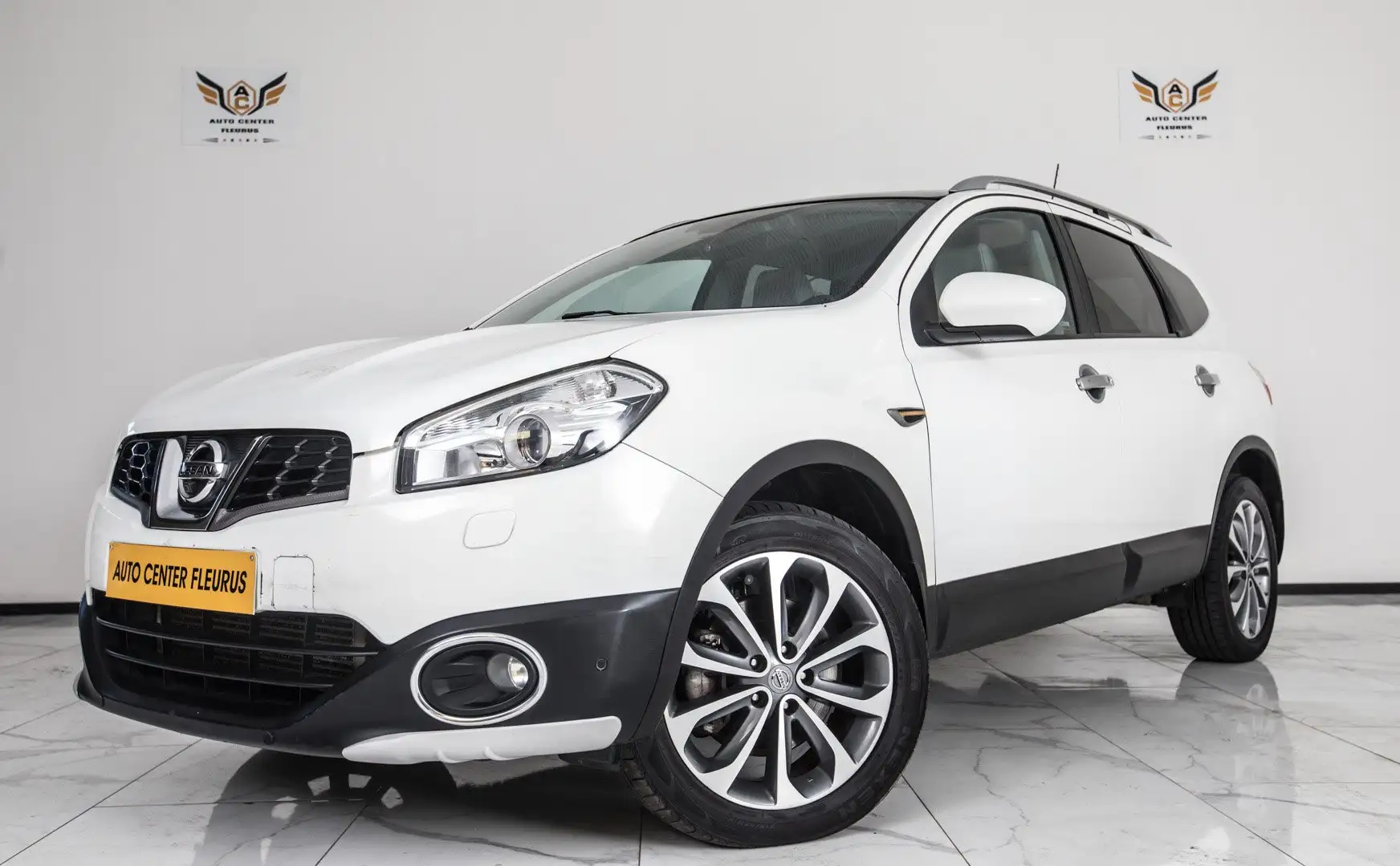 Nissan Qashqai+2 2.0 dCi 4WD / 7 PLACES - Boite automatique Blanc - 1