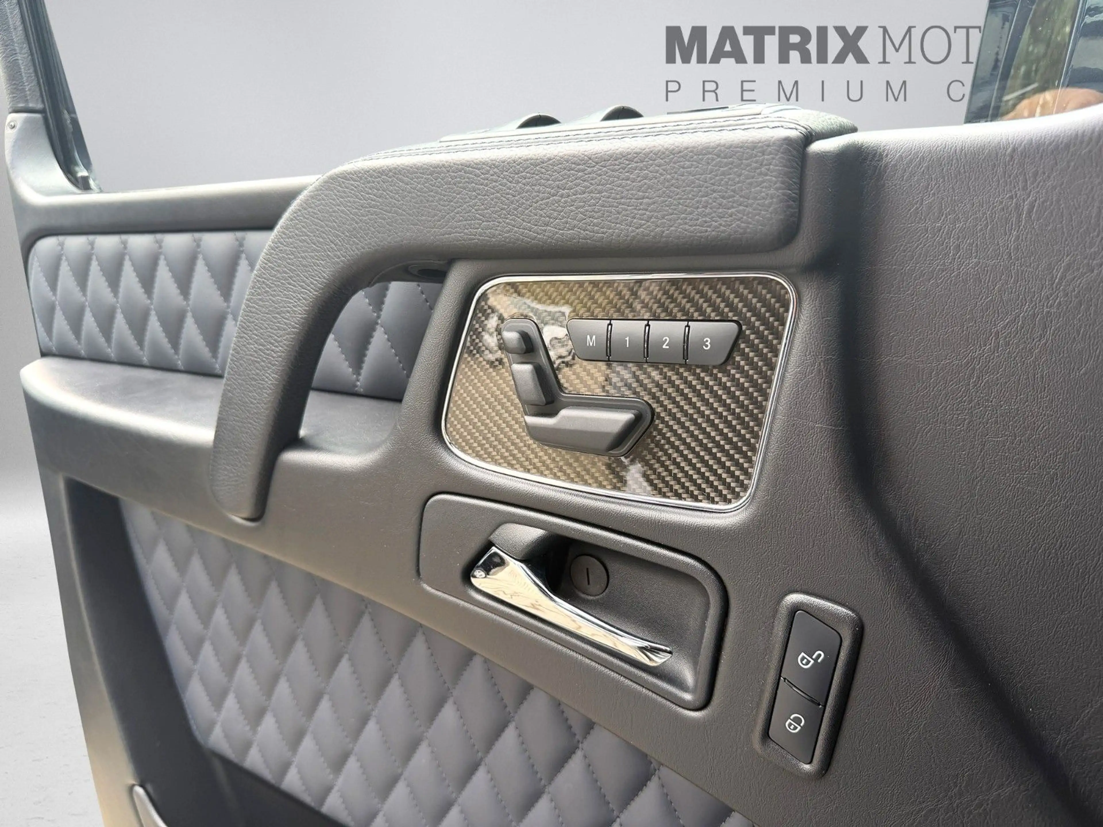 Mercedes-Benz G 63 AMG Full Carbon Standheizung SHZ/SK Carplay — photo 26