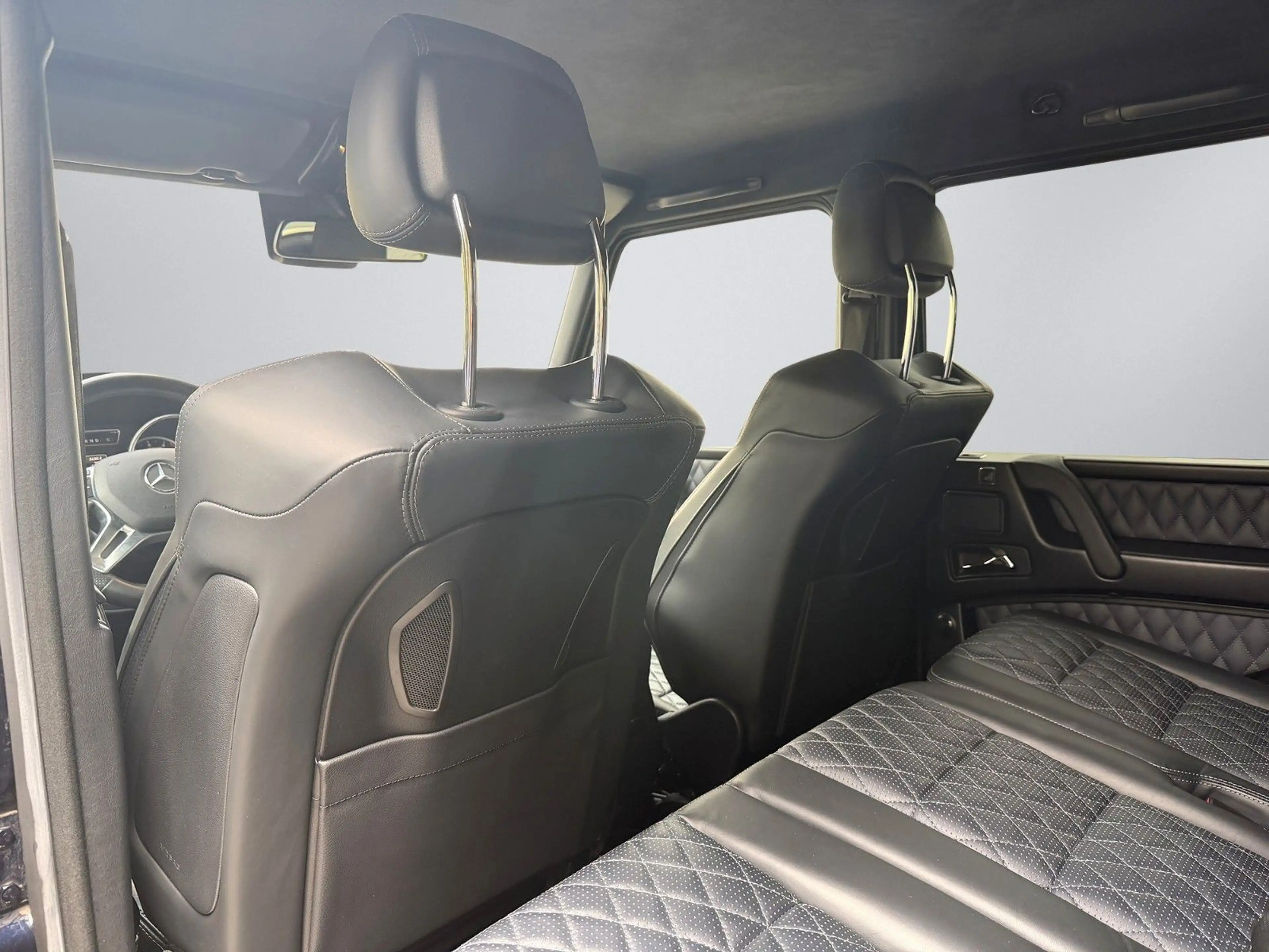 Mercedes-Benz G 63 AMG Full Carbon Standheizung SHZ/SK Carplay — photo 24