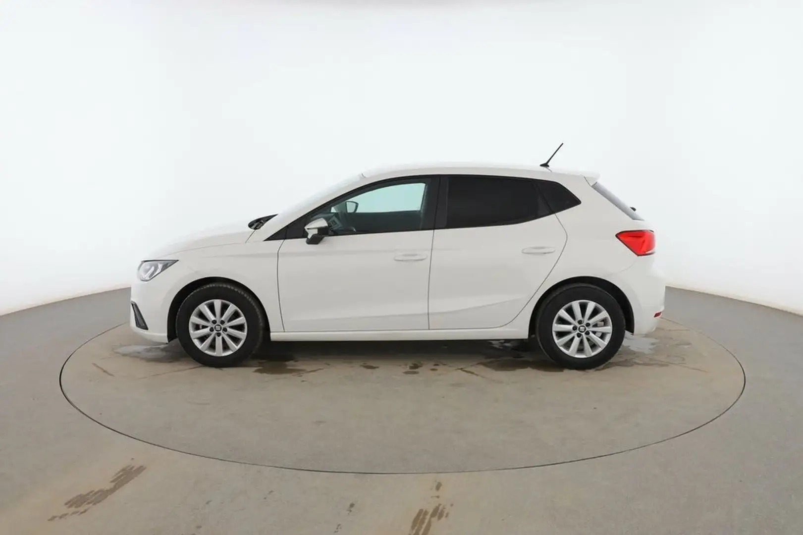 SEAT Ibiza 1.0 Reference Plus Amarillo - 2
