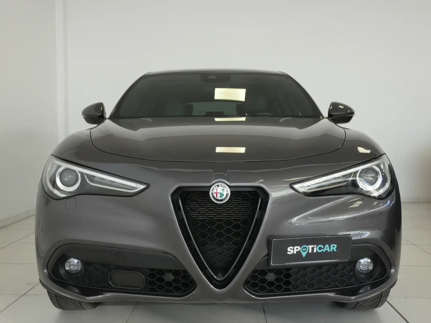Alfa Romeo Stelvio Stelvio 2.2 t Sprint Q4 190cv auto siva - 2